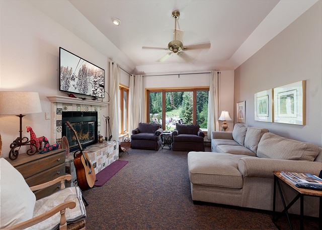 Ski in/Ski Out Condo in Main Plaza - Corner Unit - Views of the Slopes 3