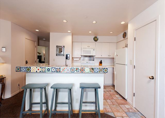 Ski in/Ski Out Condo in Main Plaza - Corner Unit - Views of the Slopes 9