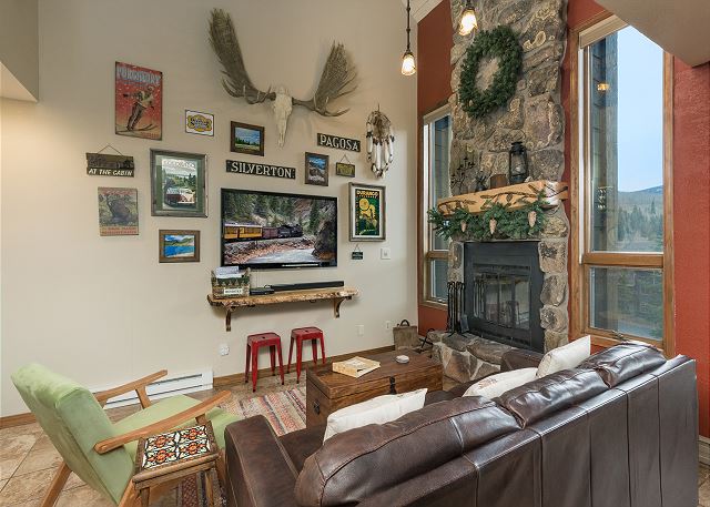 Cascade Village Condo/Two Decks/Views/Heated Pool 5