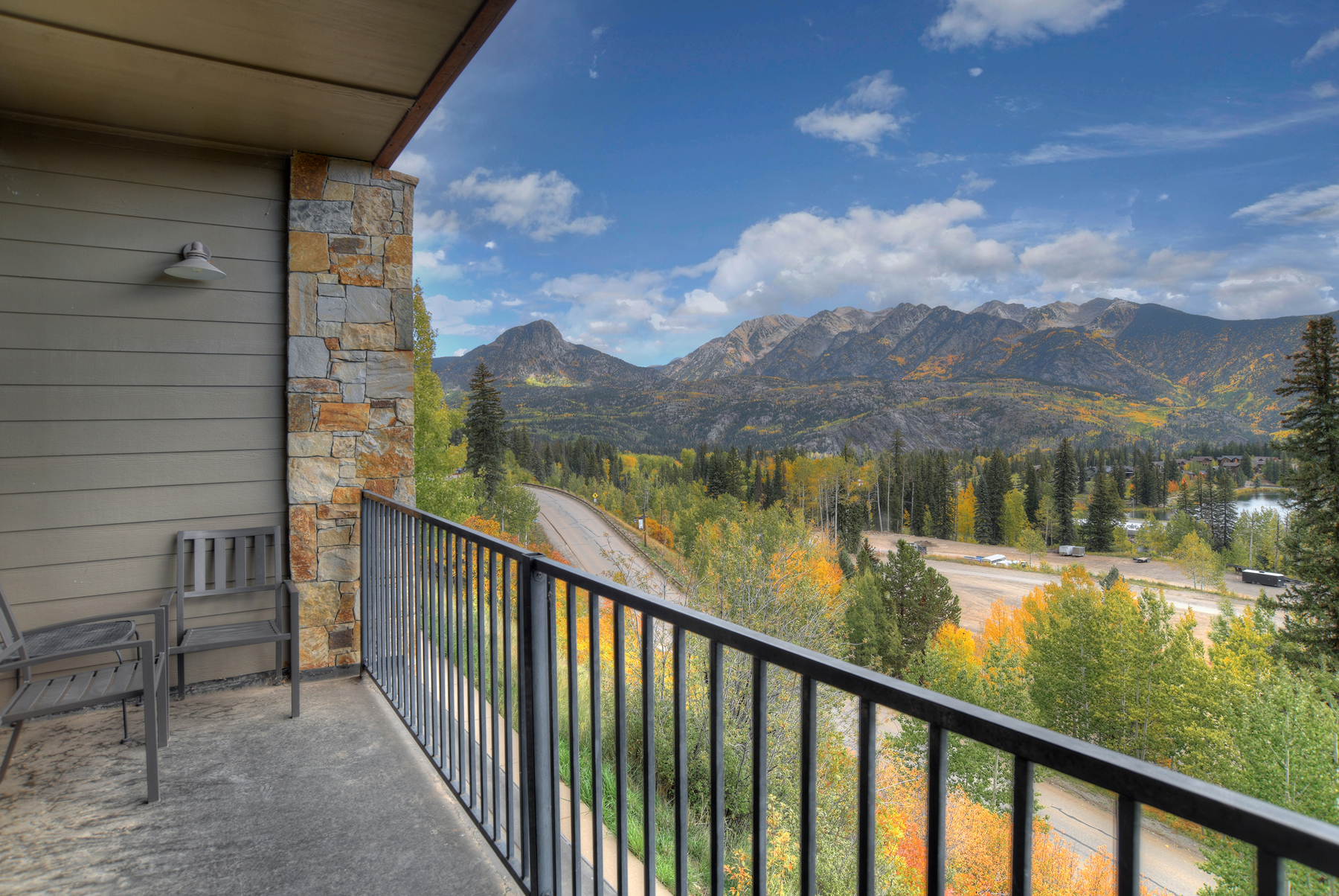 Peregrine Point Condo Steps to Lifts/Main Plaza at Puragatory - Amazing Views | Photo 2
