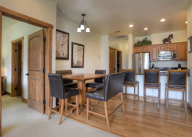 Peregrine Point Condo Steps to Lifts/Main Plaza at Puragatory - Amazing Views 8