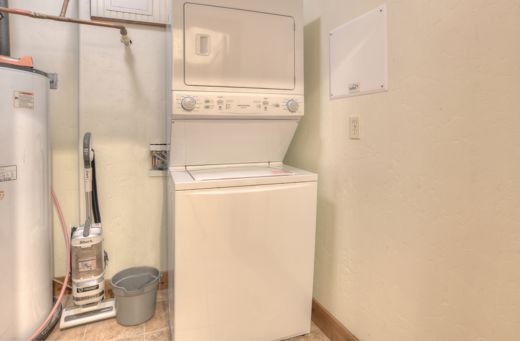 Full size washer/dryer in the condo (laundry detergent provided)