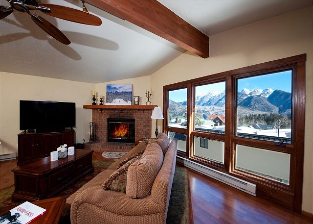 Affordable Sitzmark townhome at Purgatory - Awesome views - walk to slopes