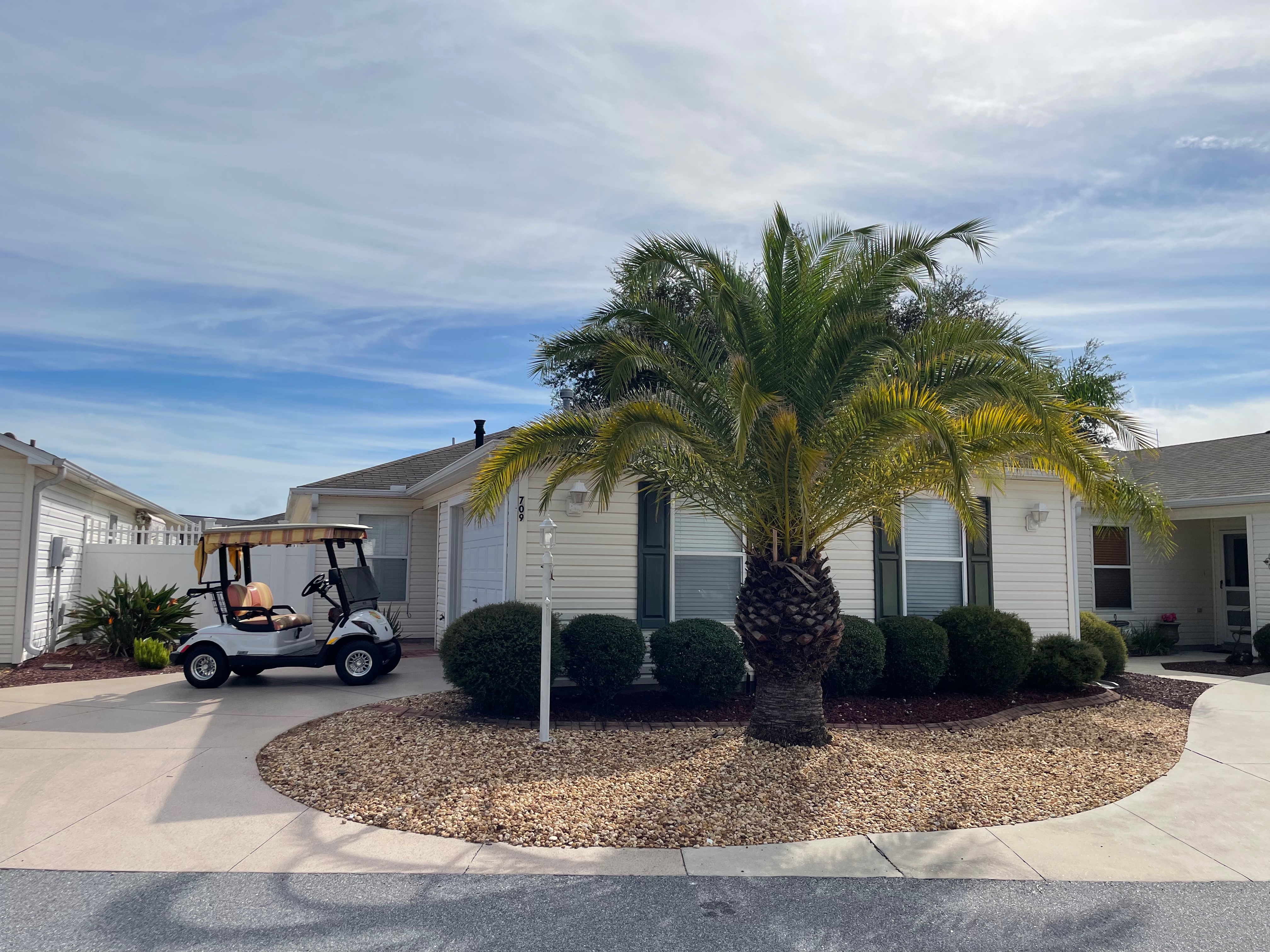 709 Sherwood St | Photo 3