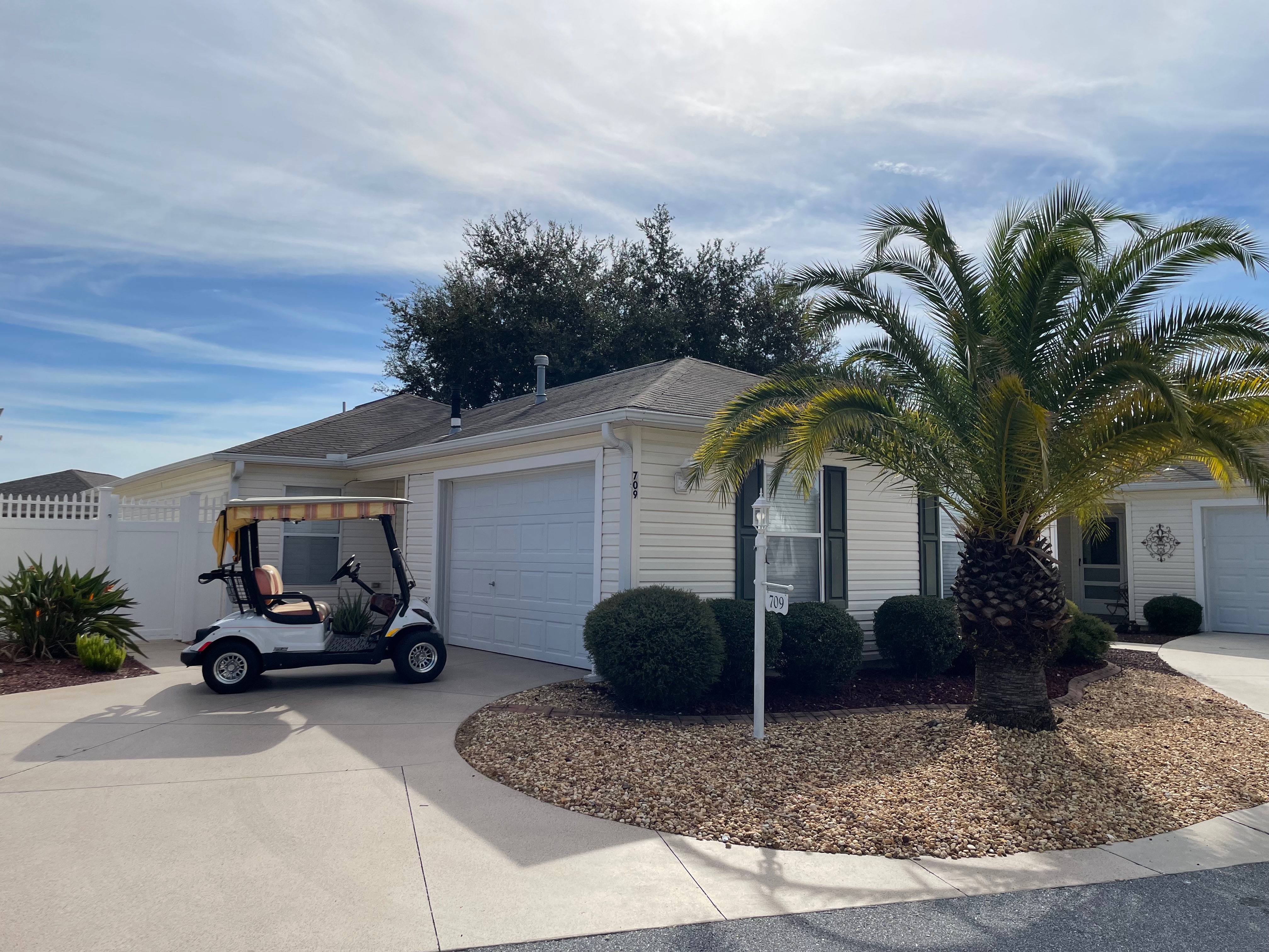 709 Sherwood St | Photo 2