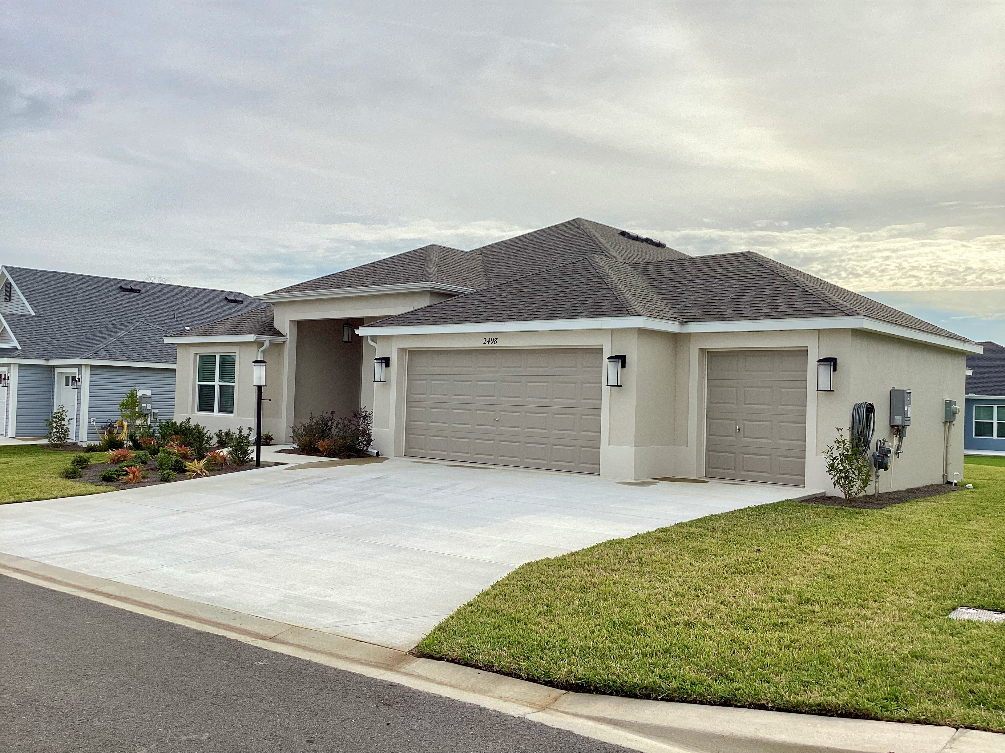 2498 Lynette Avenue | Photo 3