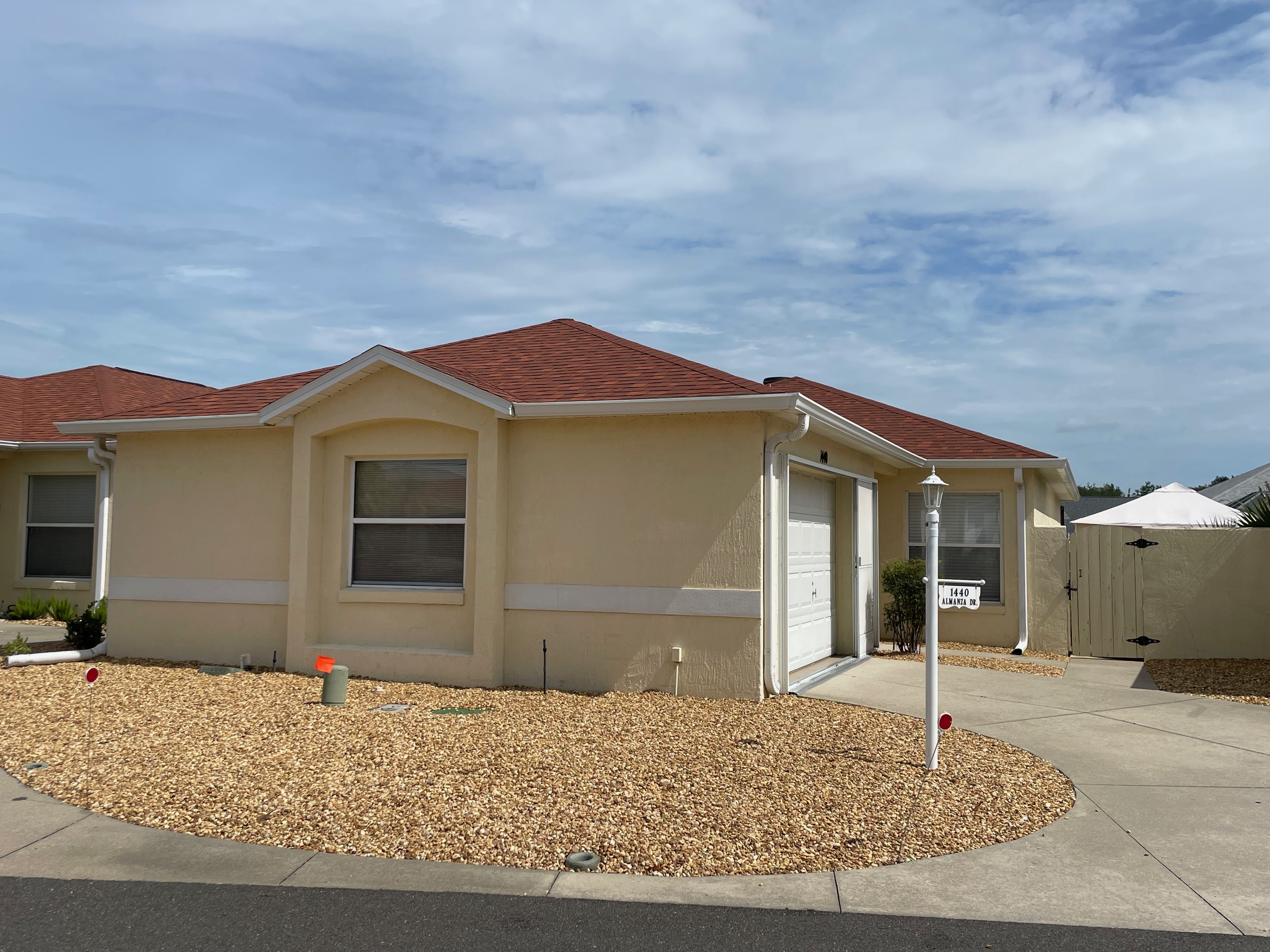 1440 Almanza Dr | Photo 2