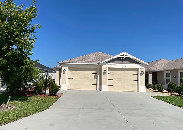 6986 Elaine Ct