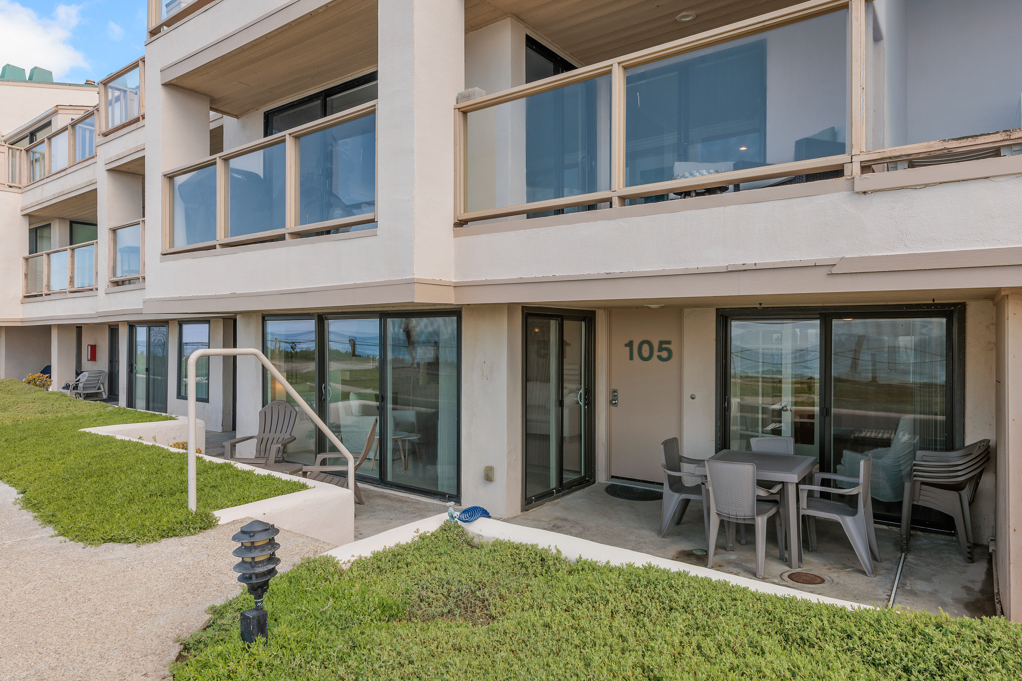 Sunset Retreat - SUR105 25