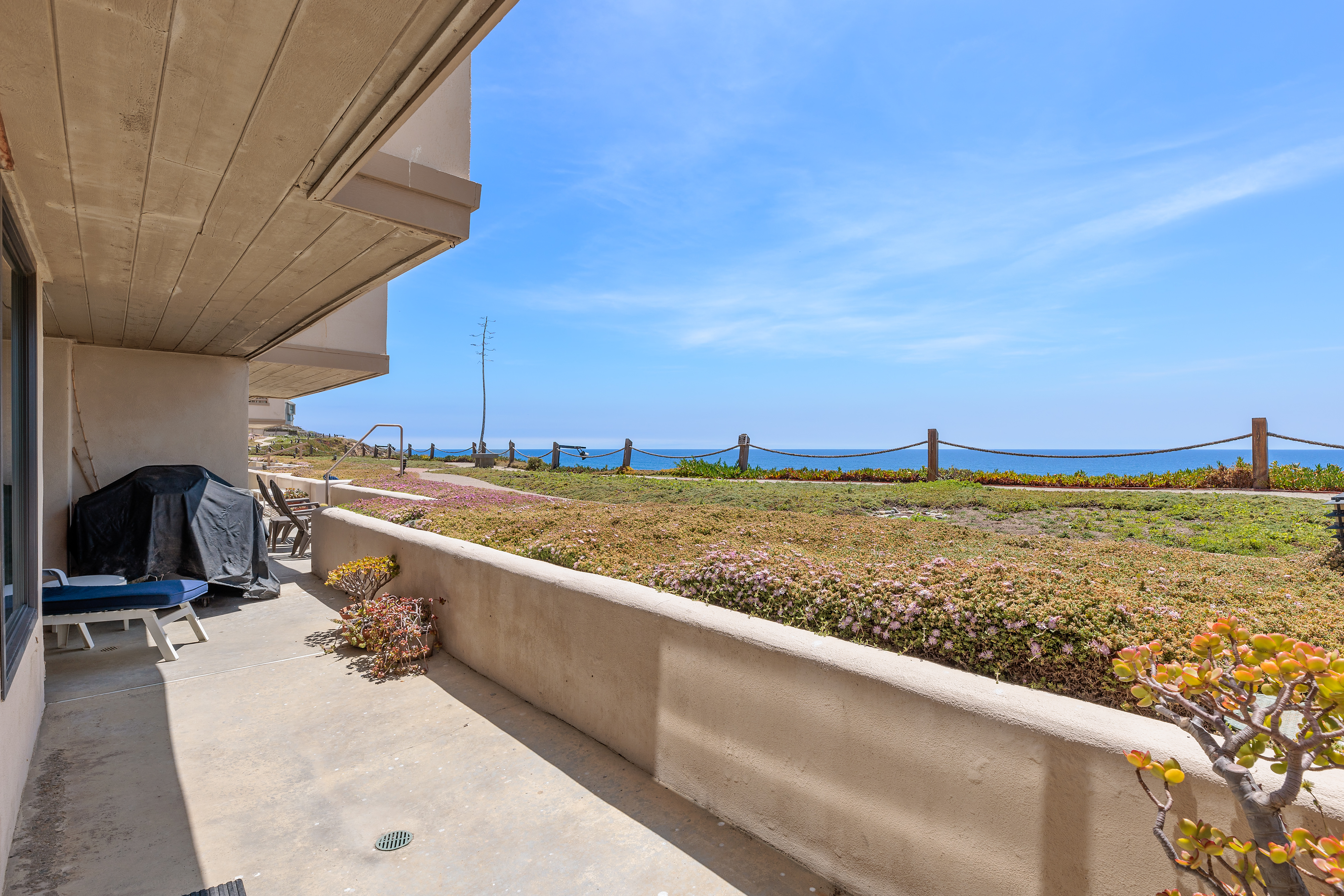 Surf, Sun, Sand - SUR106 | Photo 2