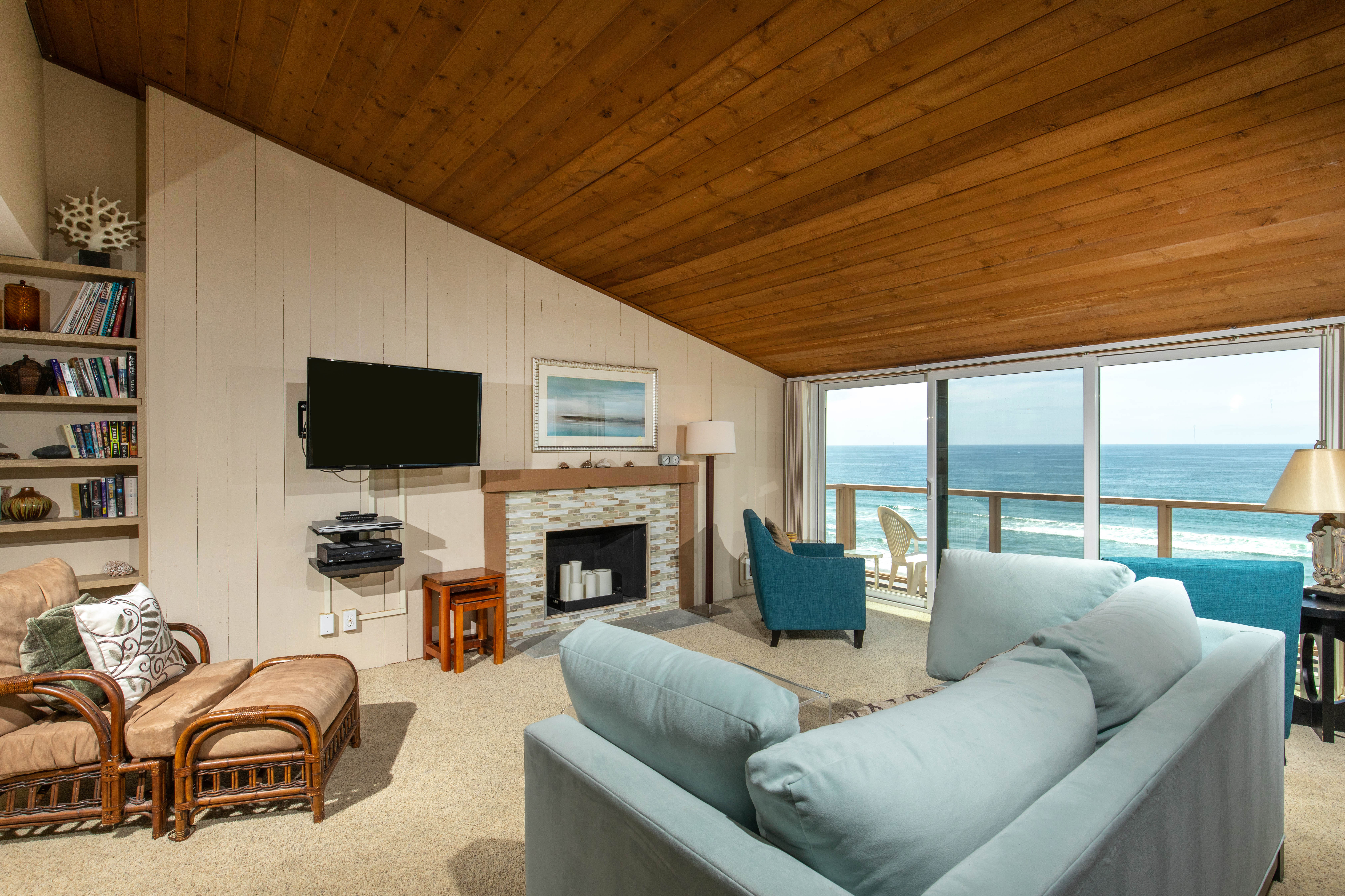 Above the Waves - SUR116 | Photo 3
