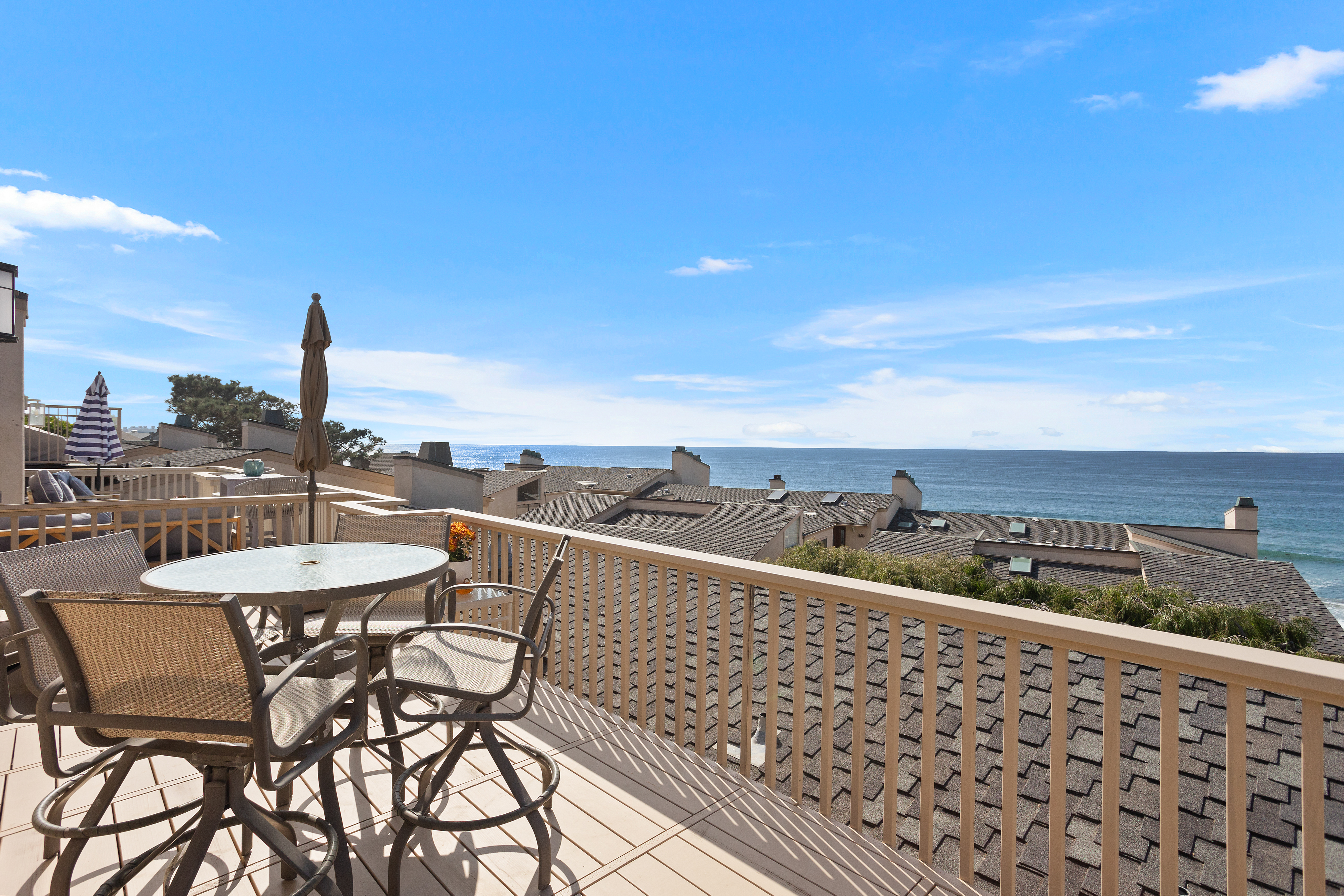 Dolphin View - SUR43 | Photo 2