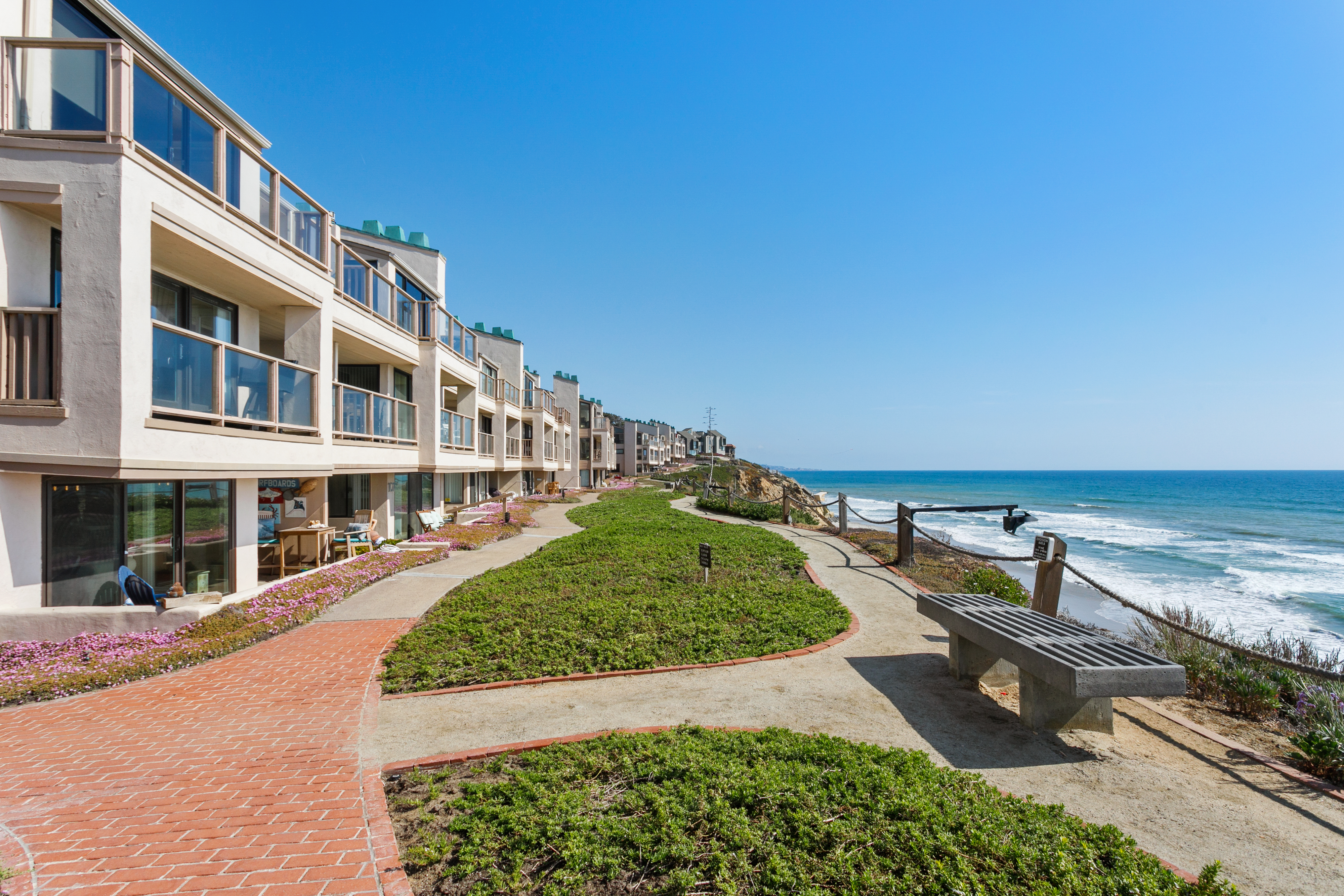 Salty Shores - SUR108 27