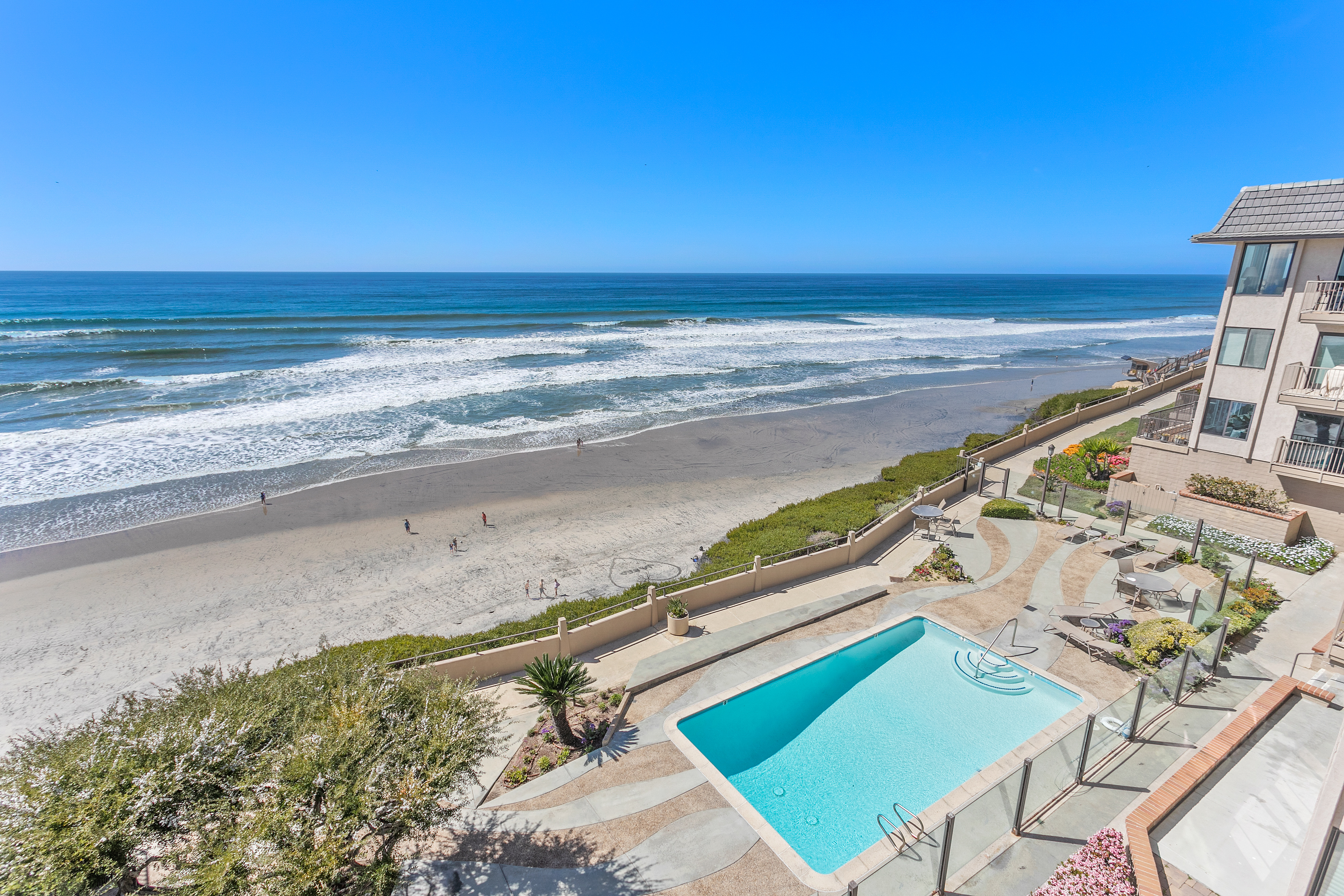 Beach View Beauty - DMBC775D 8