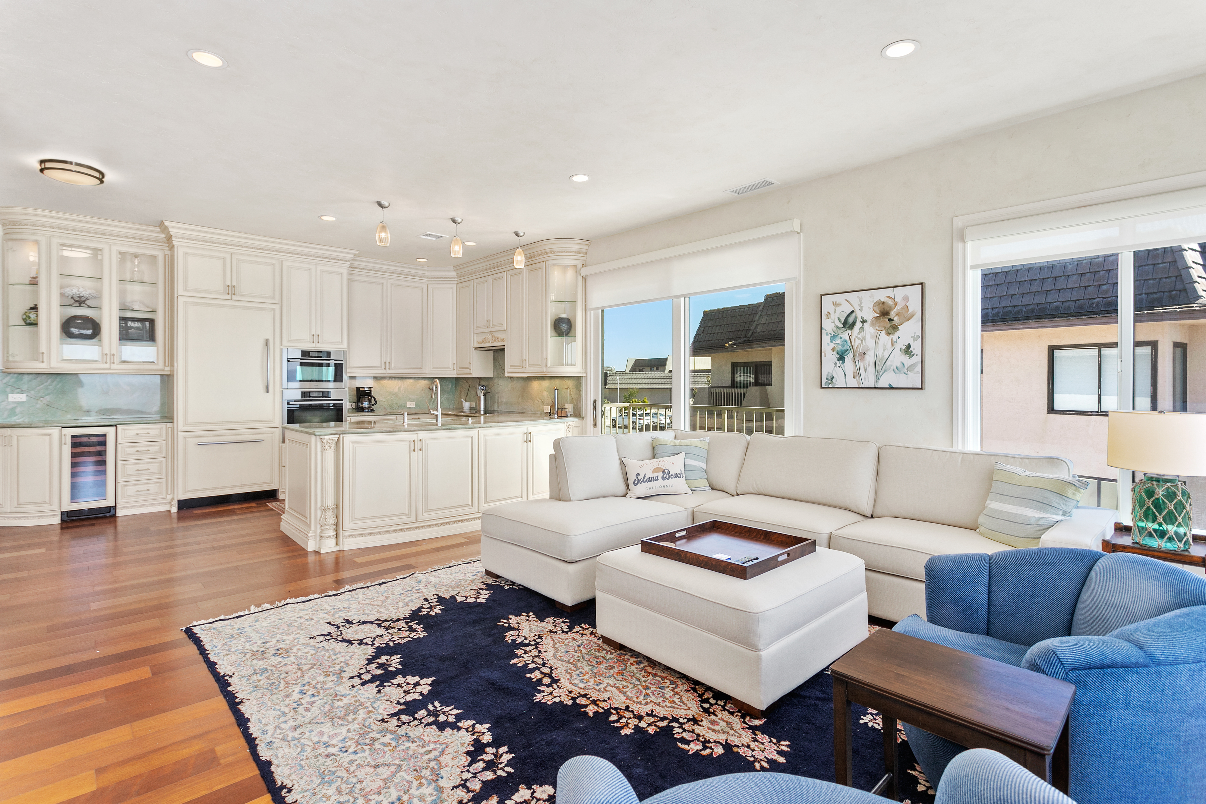 Beach View Beauty - DMBC775D 14