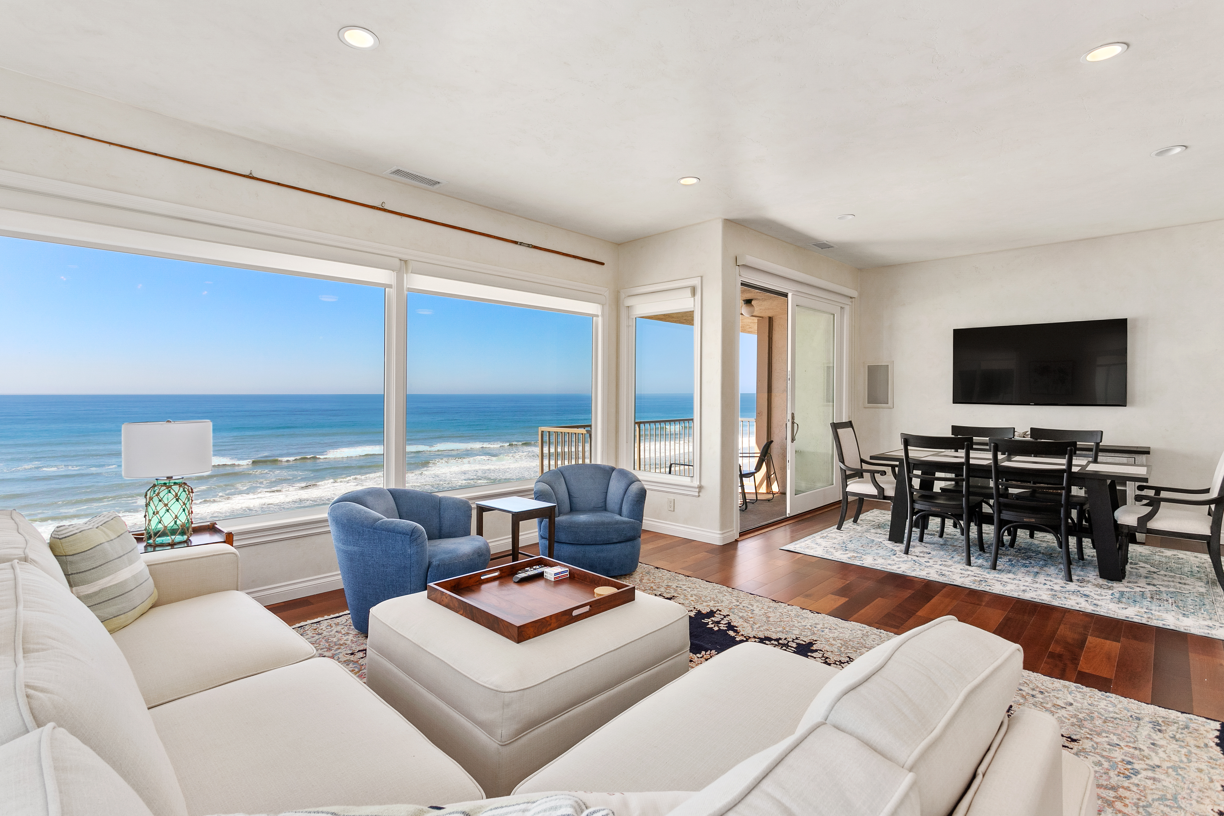 Beach View Beauty - DMBC775D 4