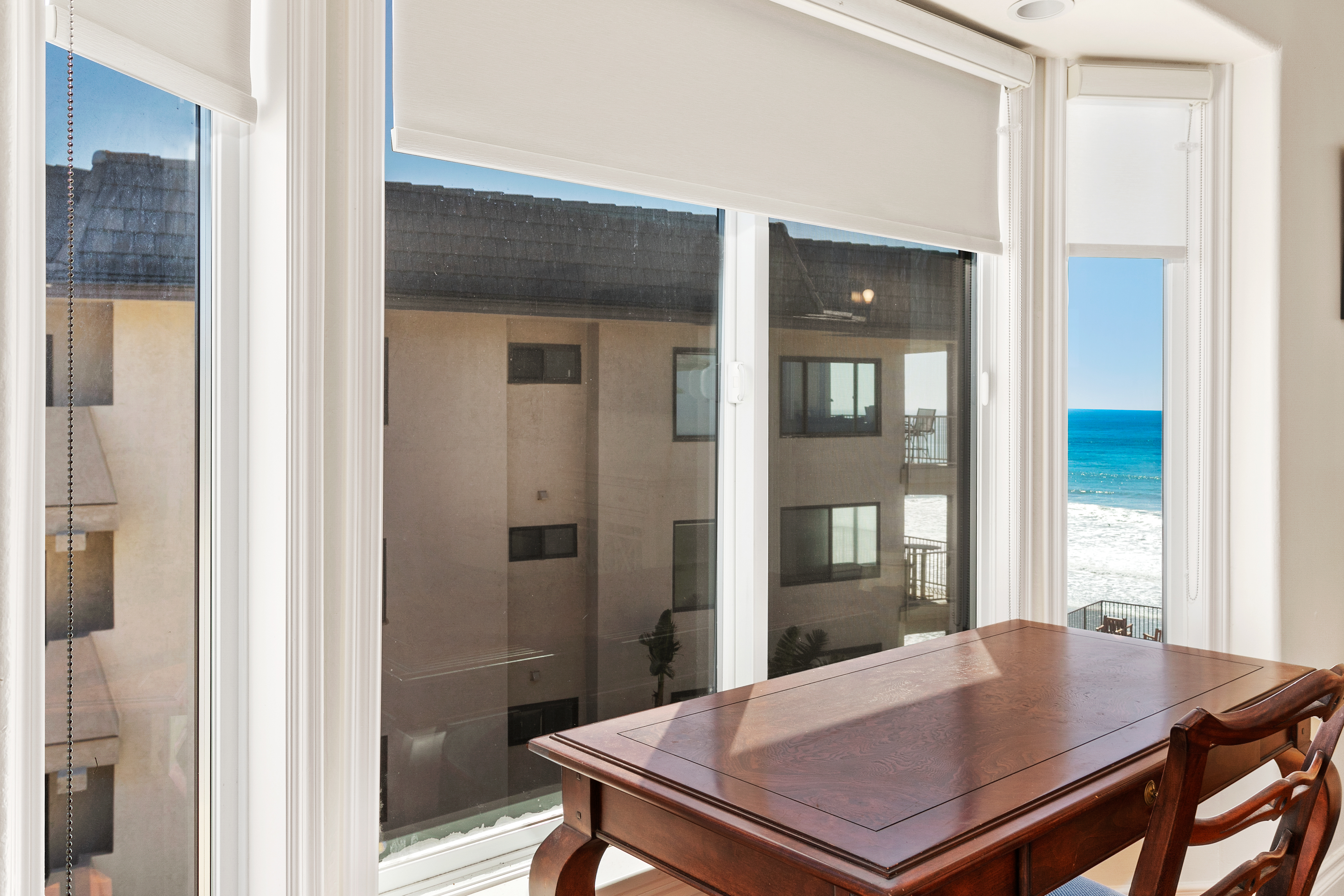 Beach View Beauty - DMBC775D 21