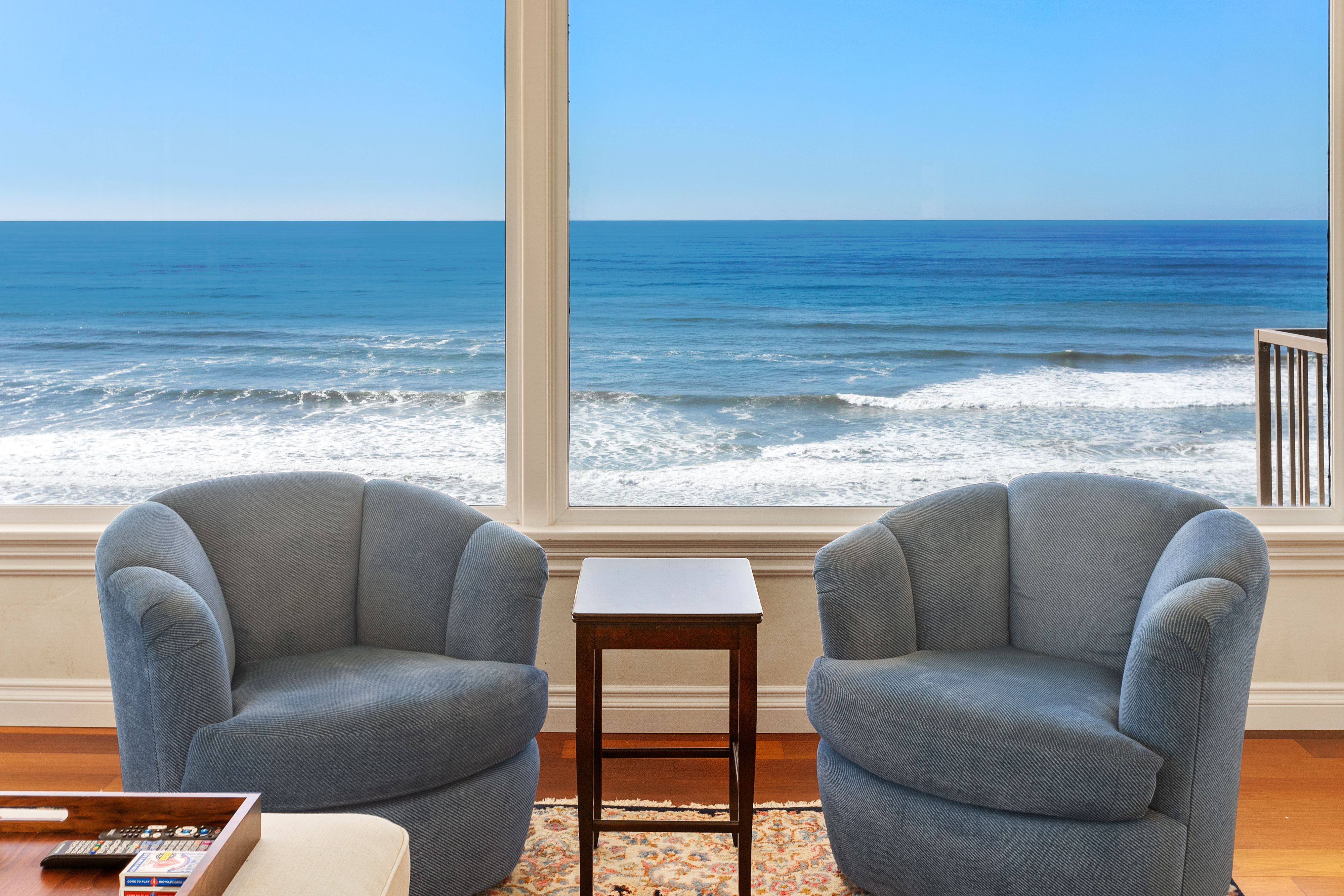 Beach View Beauty - DMBC775D 3