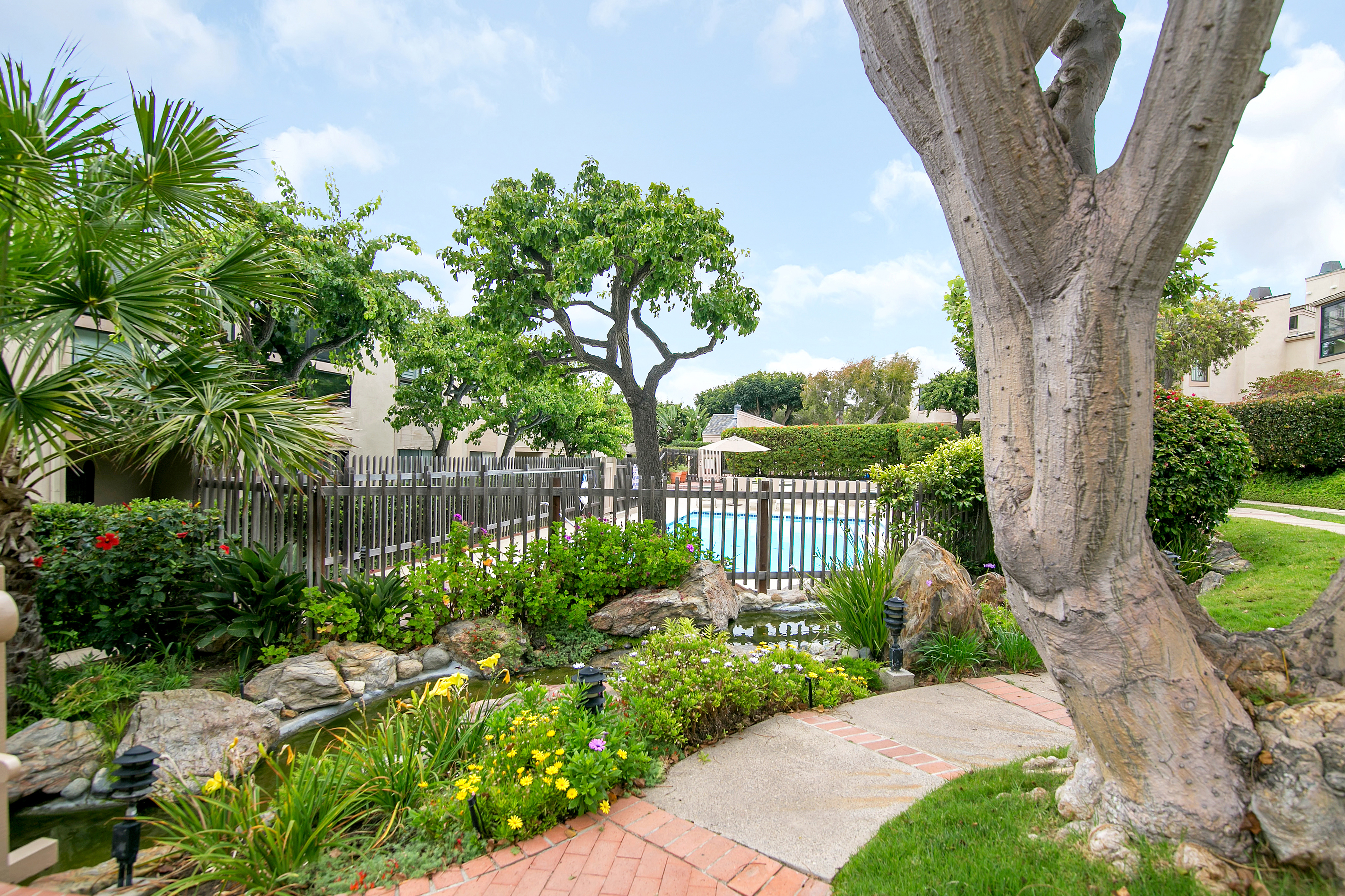 Coastal Retreat- SUR33 46
