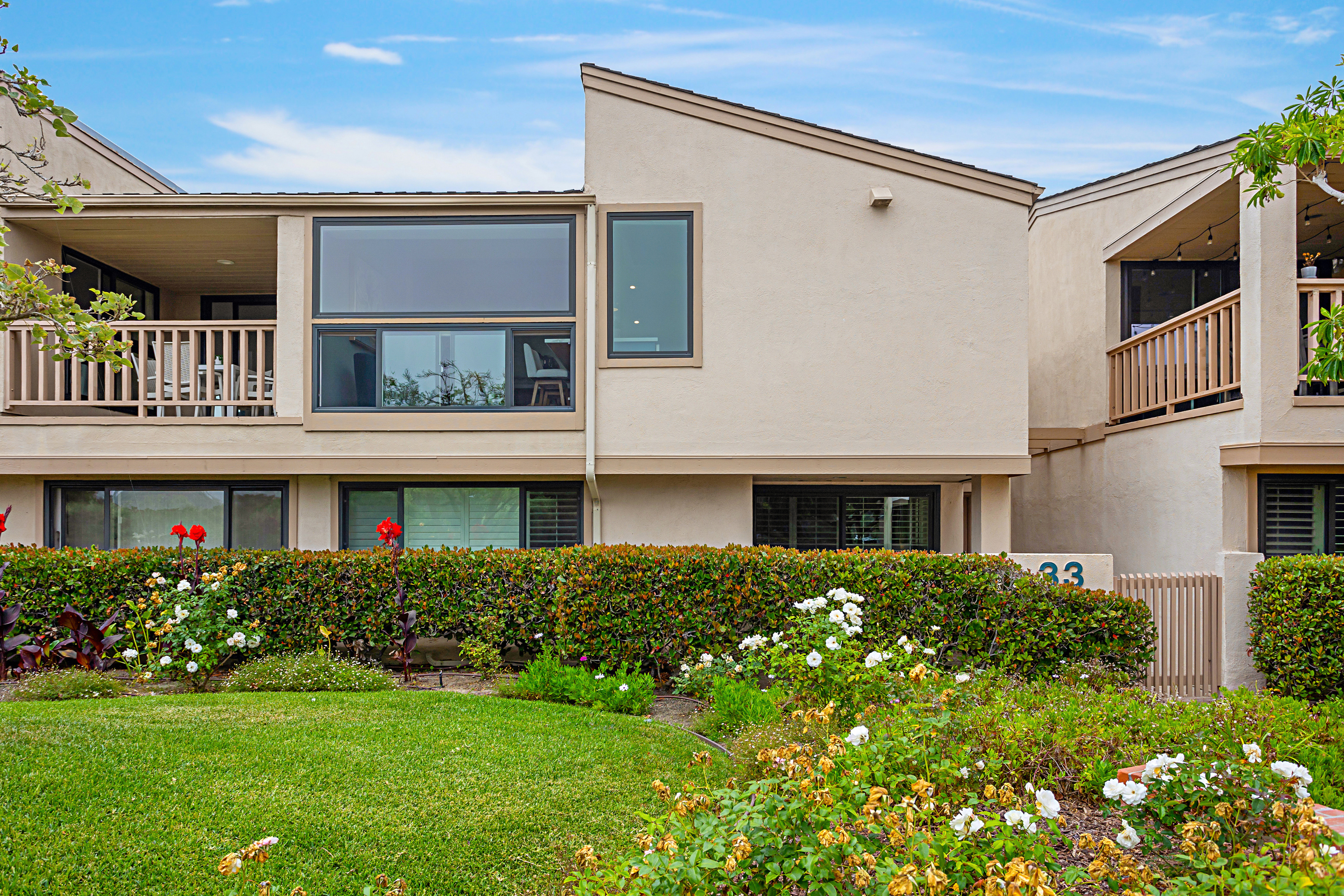 Coastal Retreat- SUR33 35