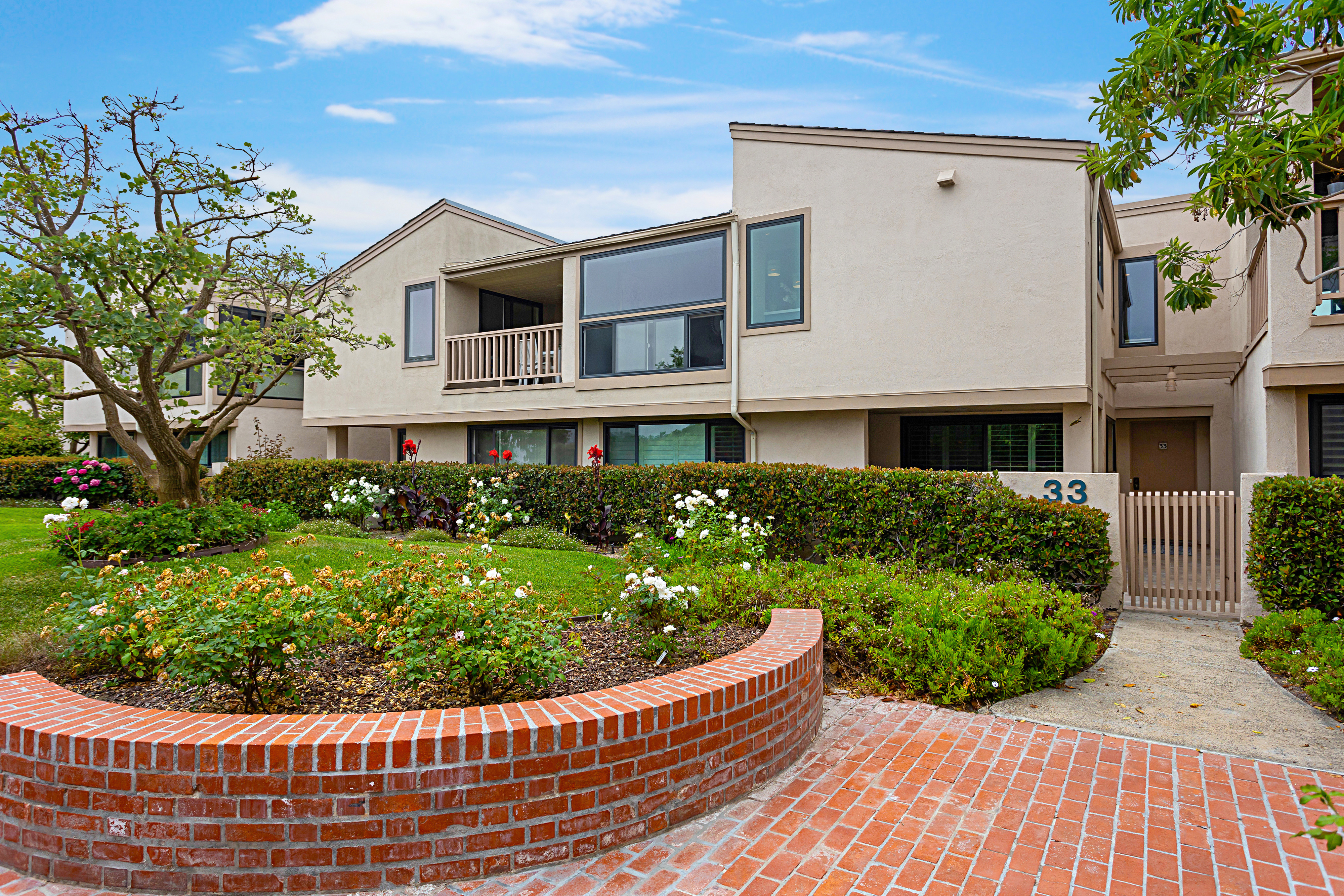Coastal Retreat- SUR33 36