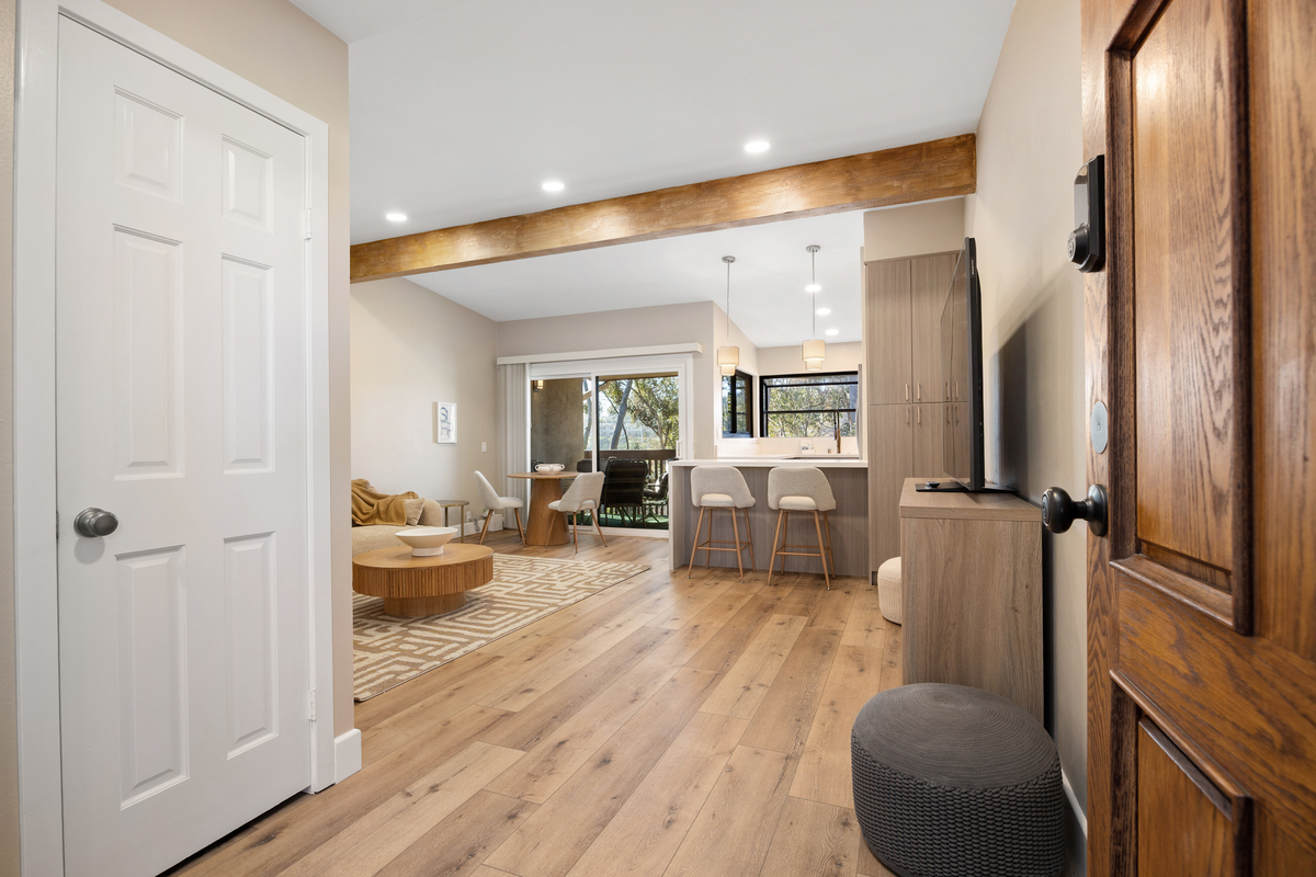 Boardwalk Treehouse - LJ307 4