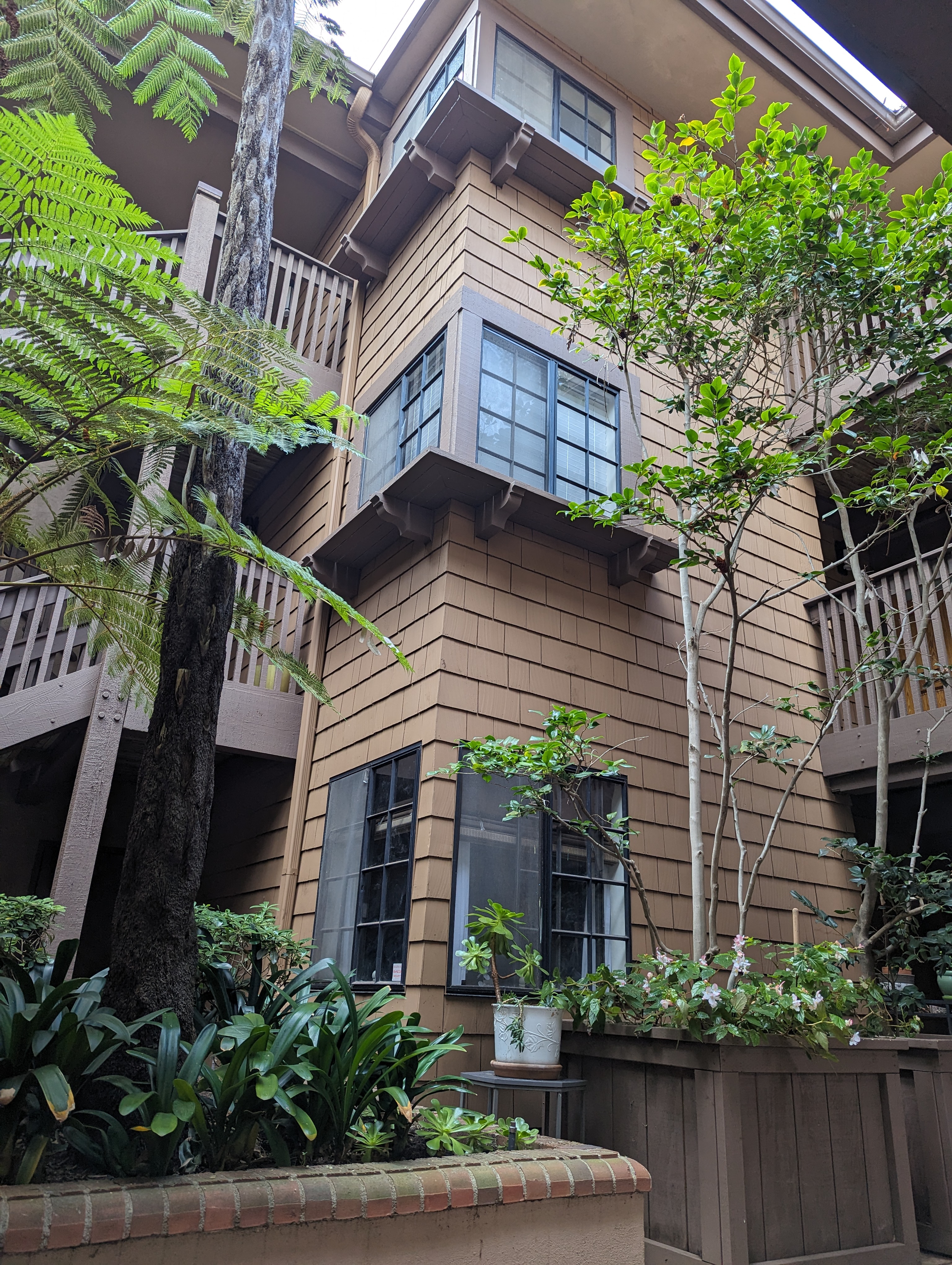 Boardwalk Treehouse - LJ307 30