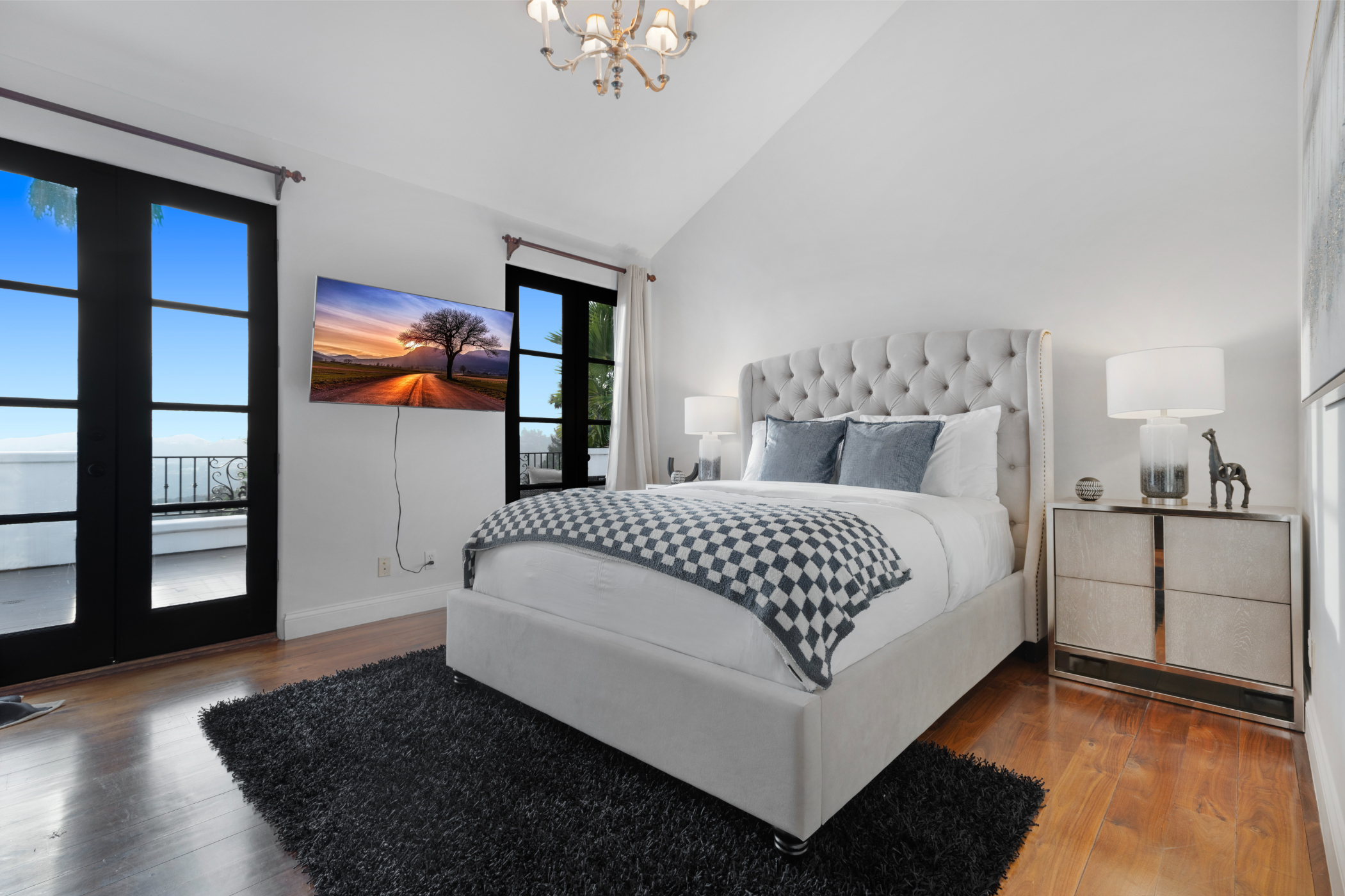 Spanish Villa (Offline) | Photo 25