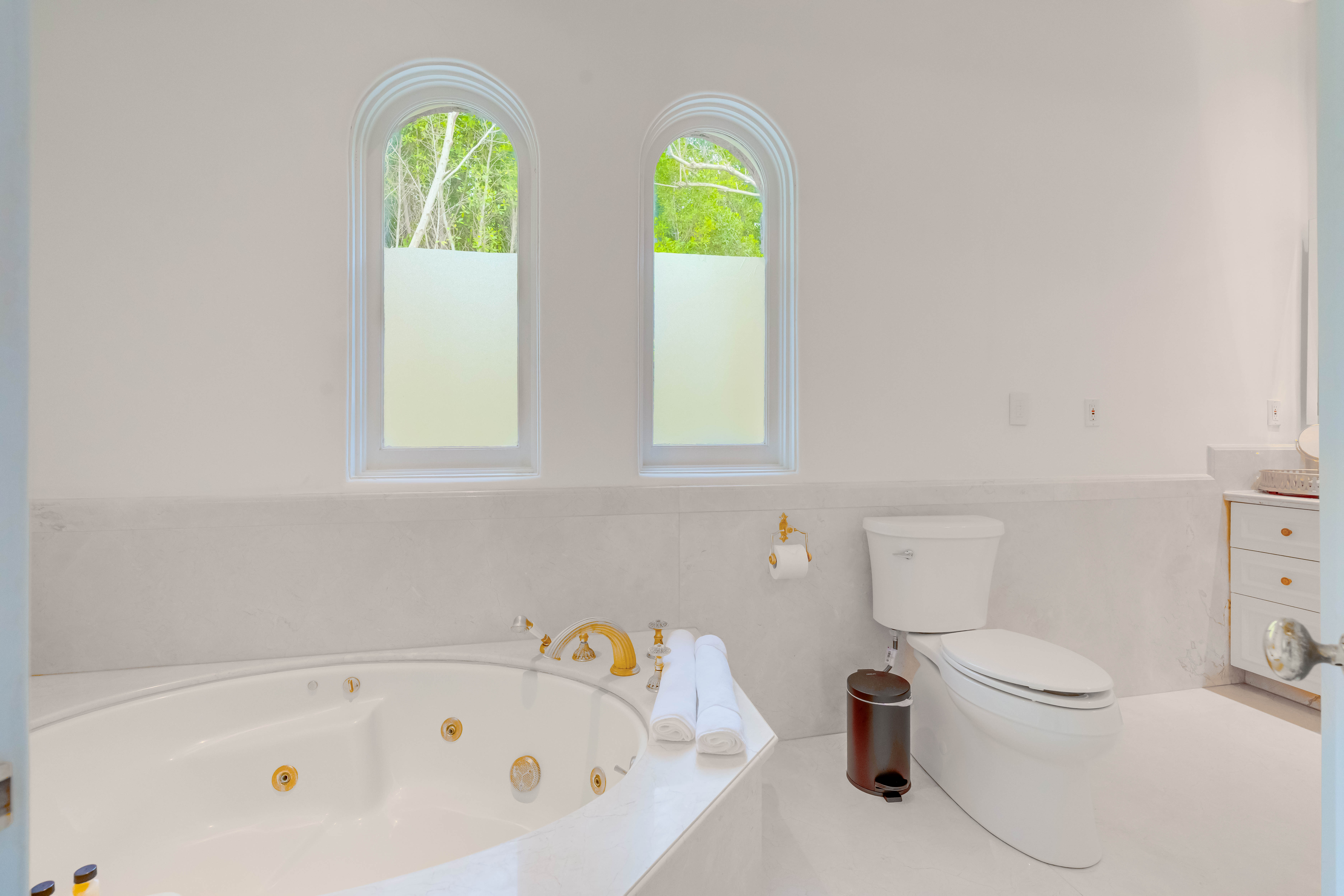 Carolwood Estate | Photo 60