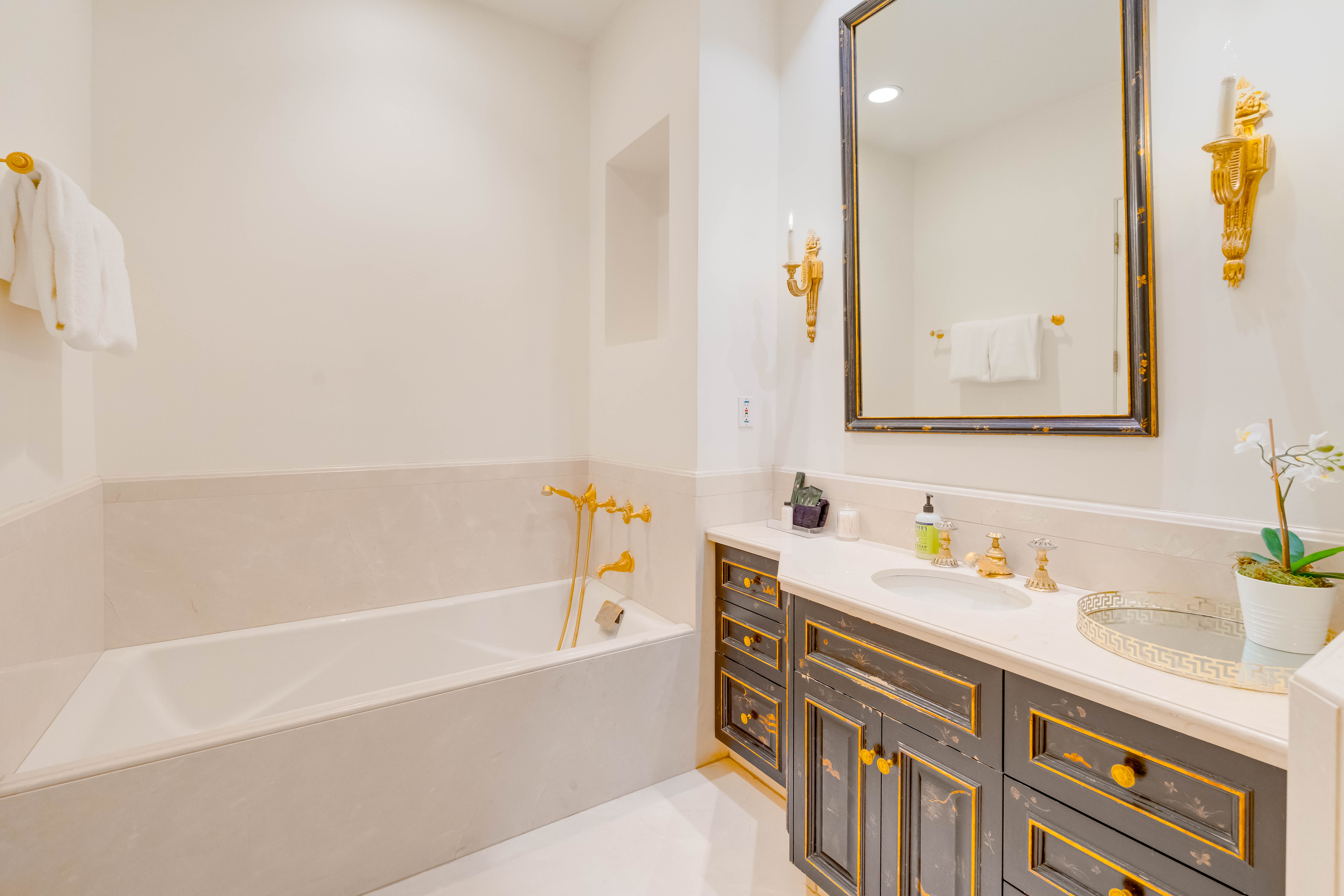 Carolwood Estate | Photo 57