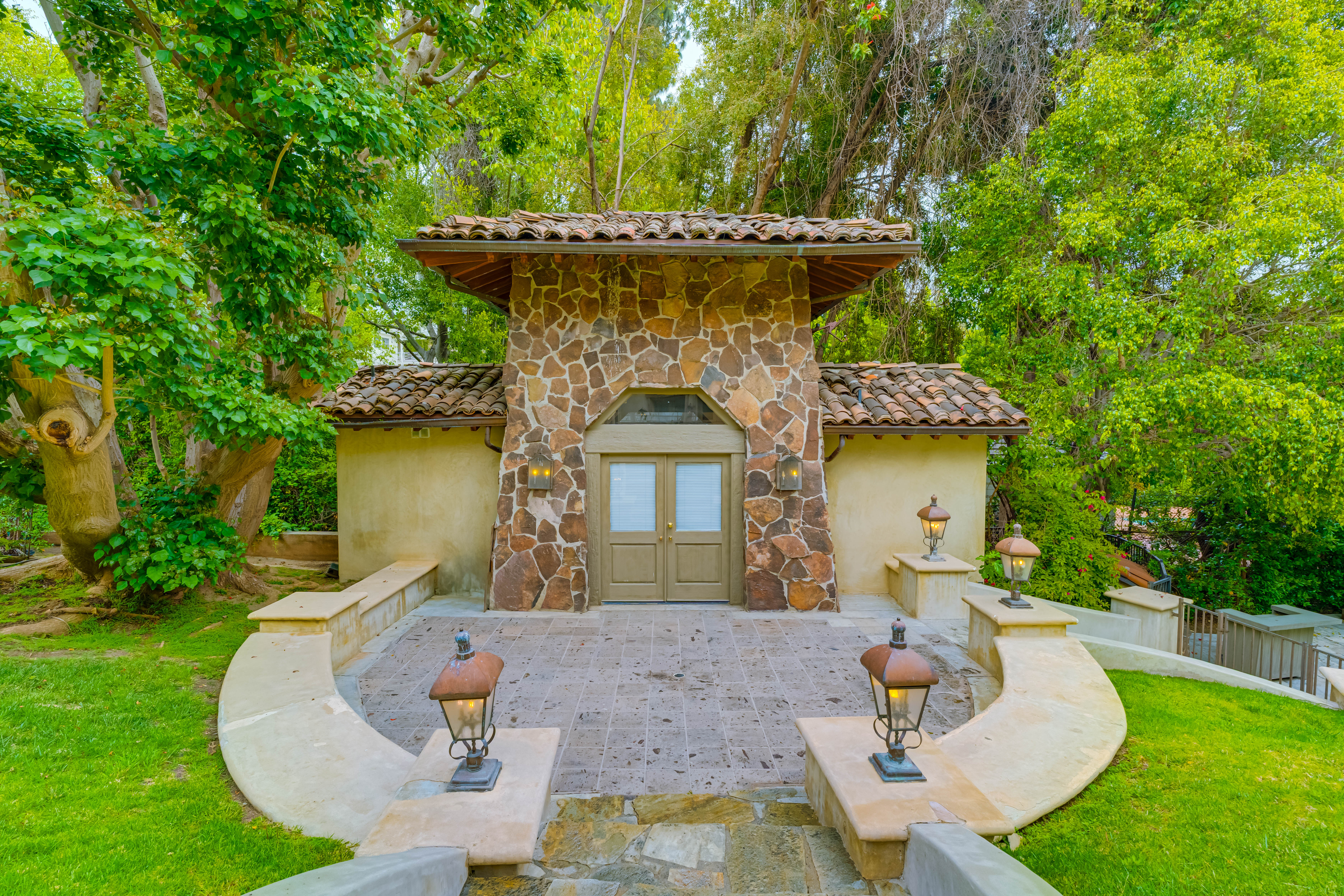 Carolwood Estate | Photo 87