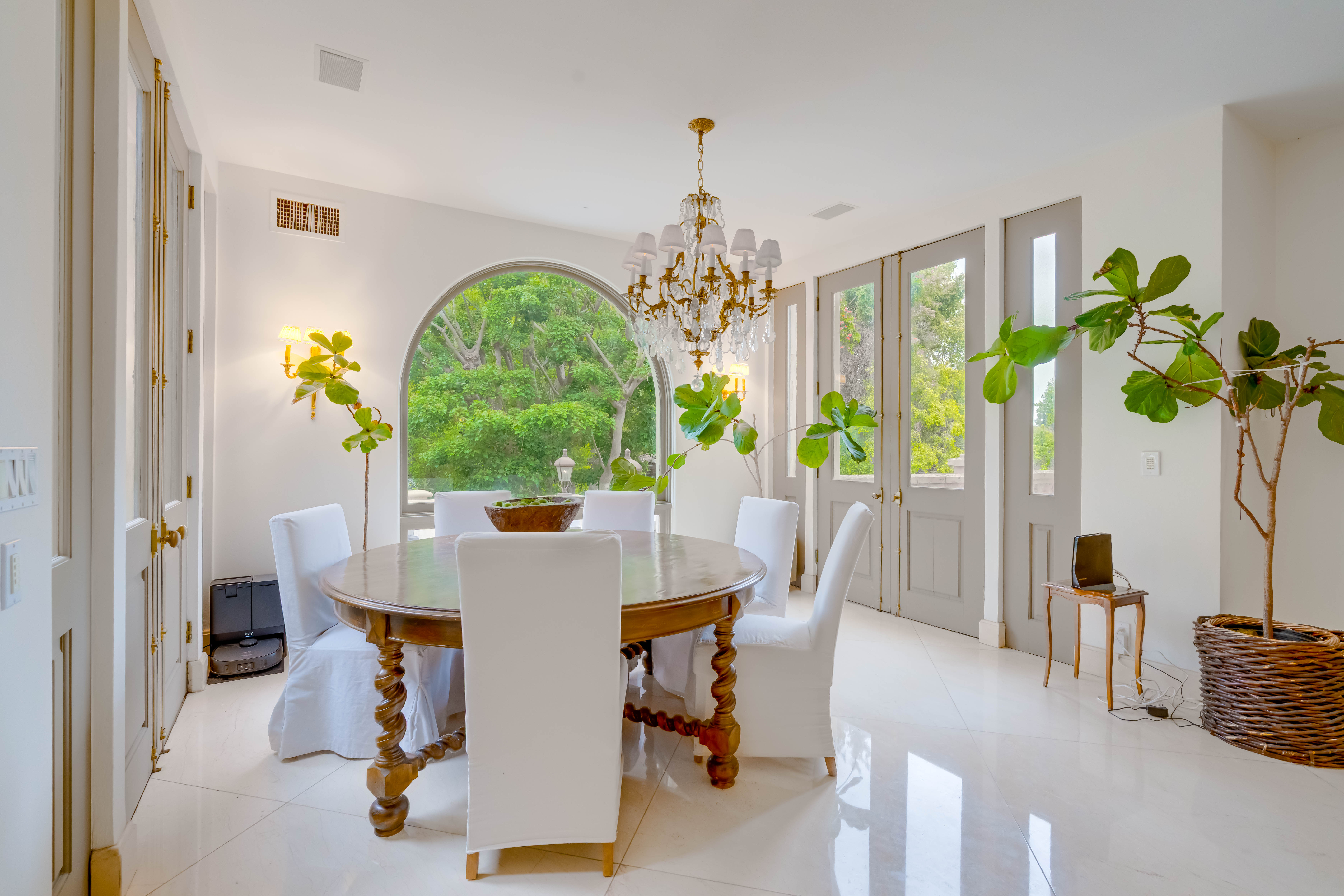 Carolwood Estate | Photo 24