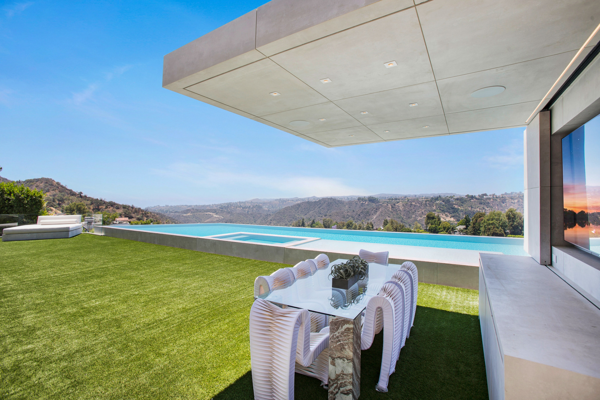 Highridge One | Photo 20