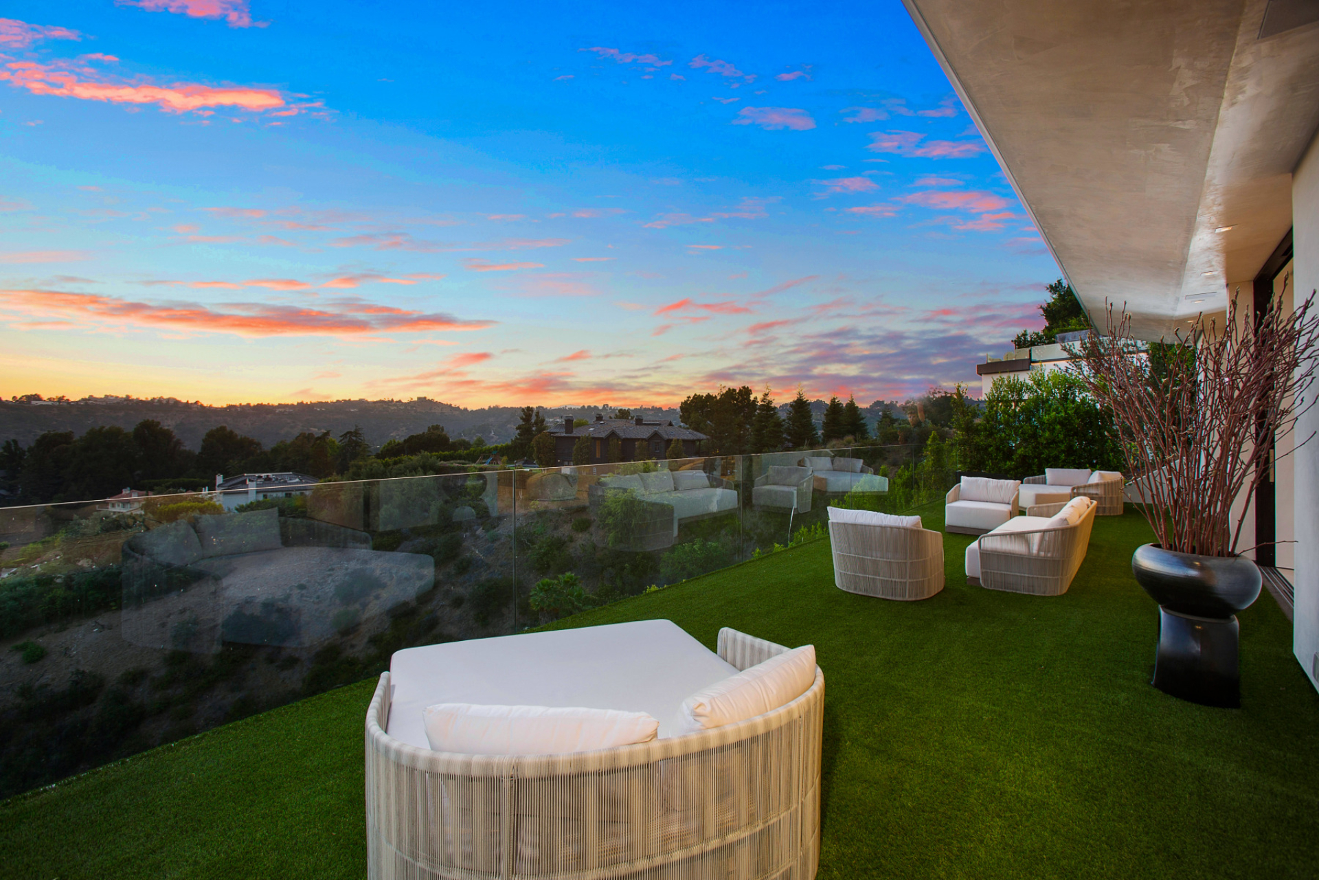 Highridge One | Photo 103