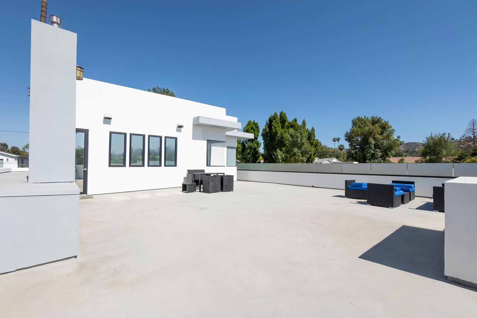 Sylmar Villa in Sherman Oaks The Maimon Group