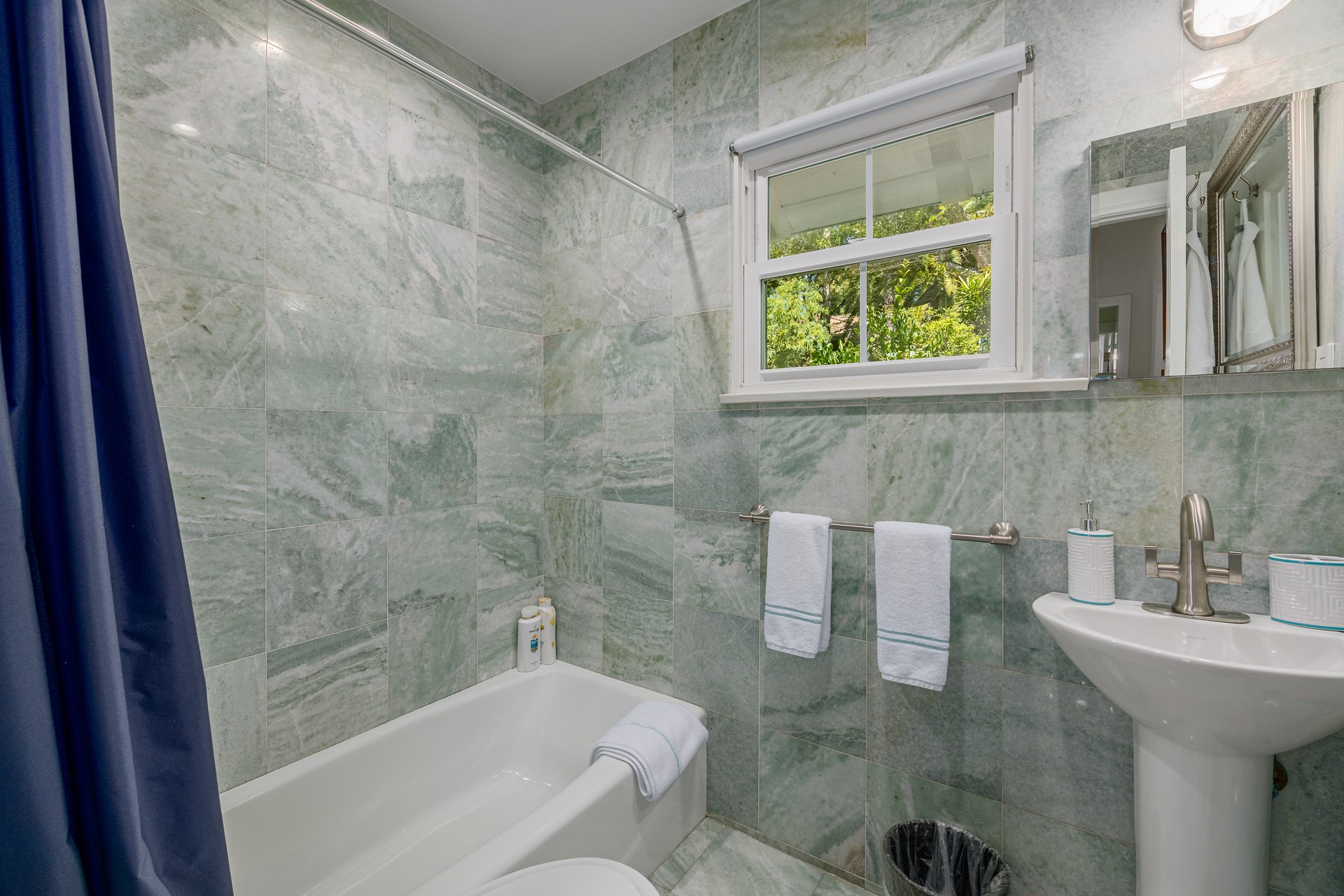 Bel Air Rd Farmhouse | Photo 30