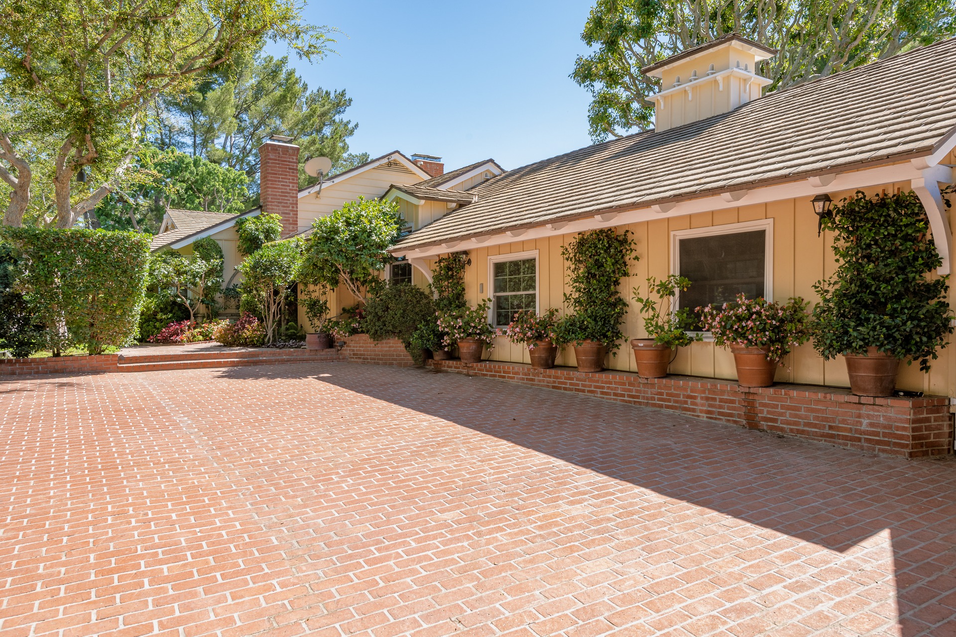 Bel Air Rd Farmhouse | Photo 7