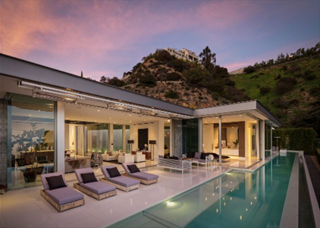 Featured Property Doheny Modern