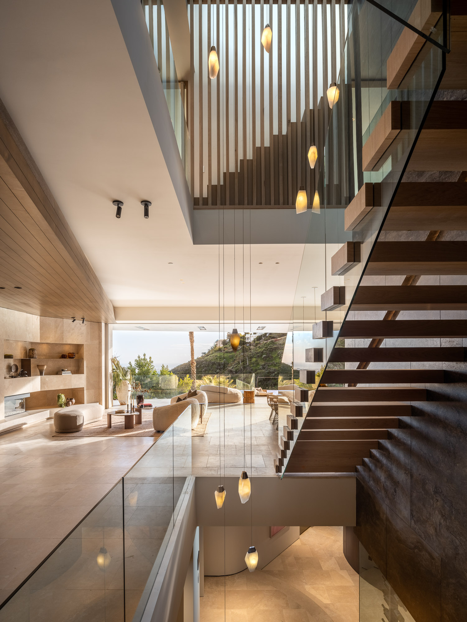 Stradella Mansion | Photo 18