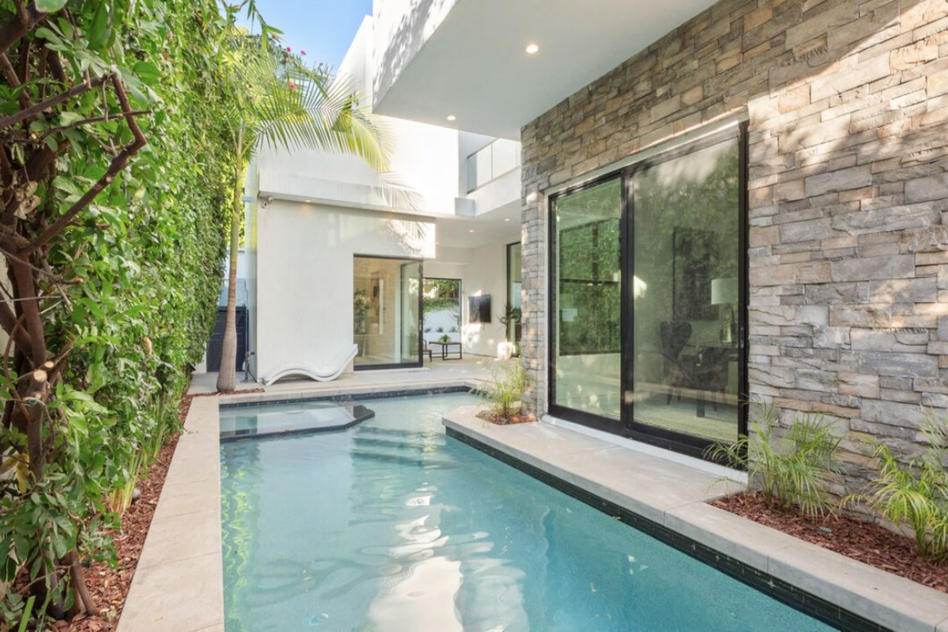 Fairfax Modern | Photo 27