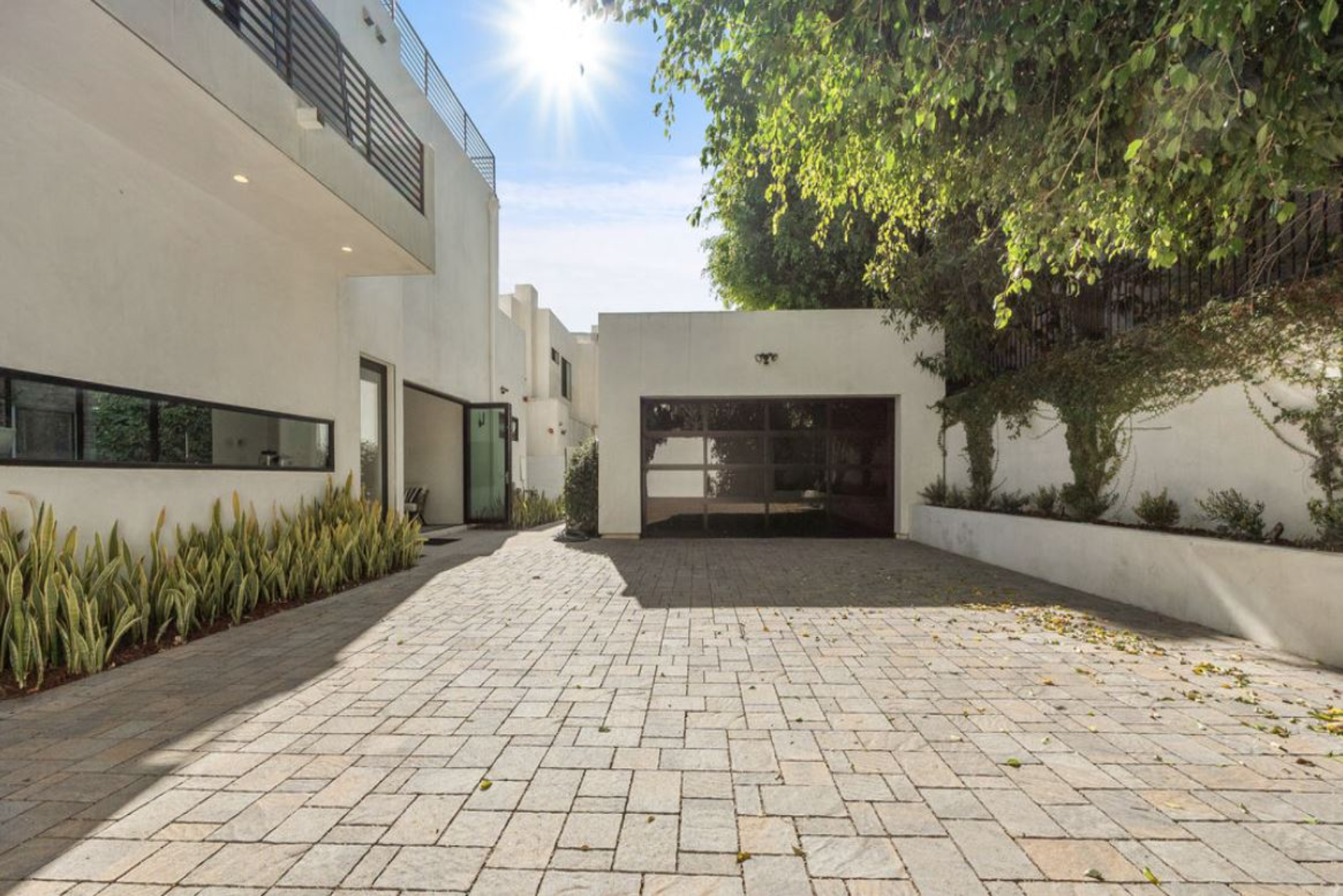 Fairfax Modern | Photo 53