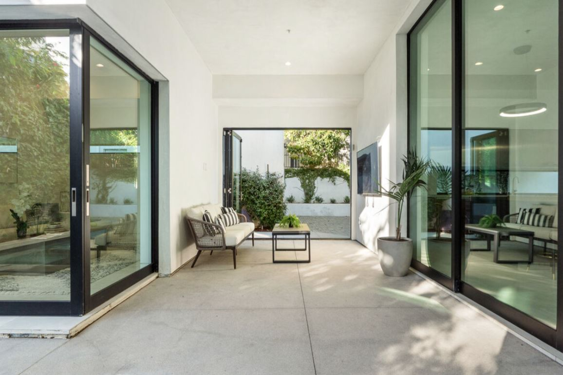 Fairfax Modern | Photo 50