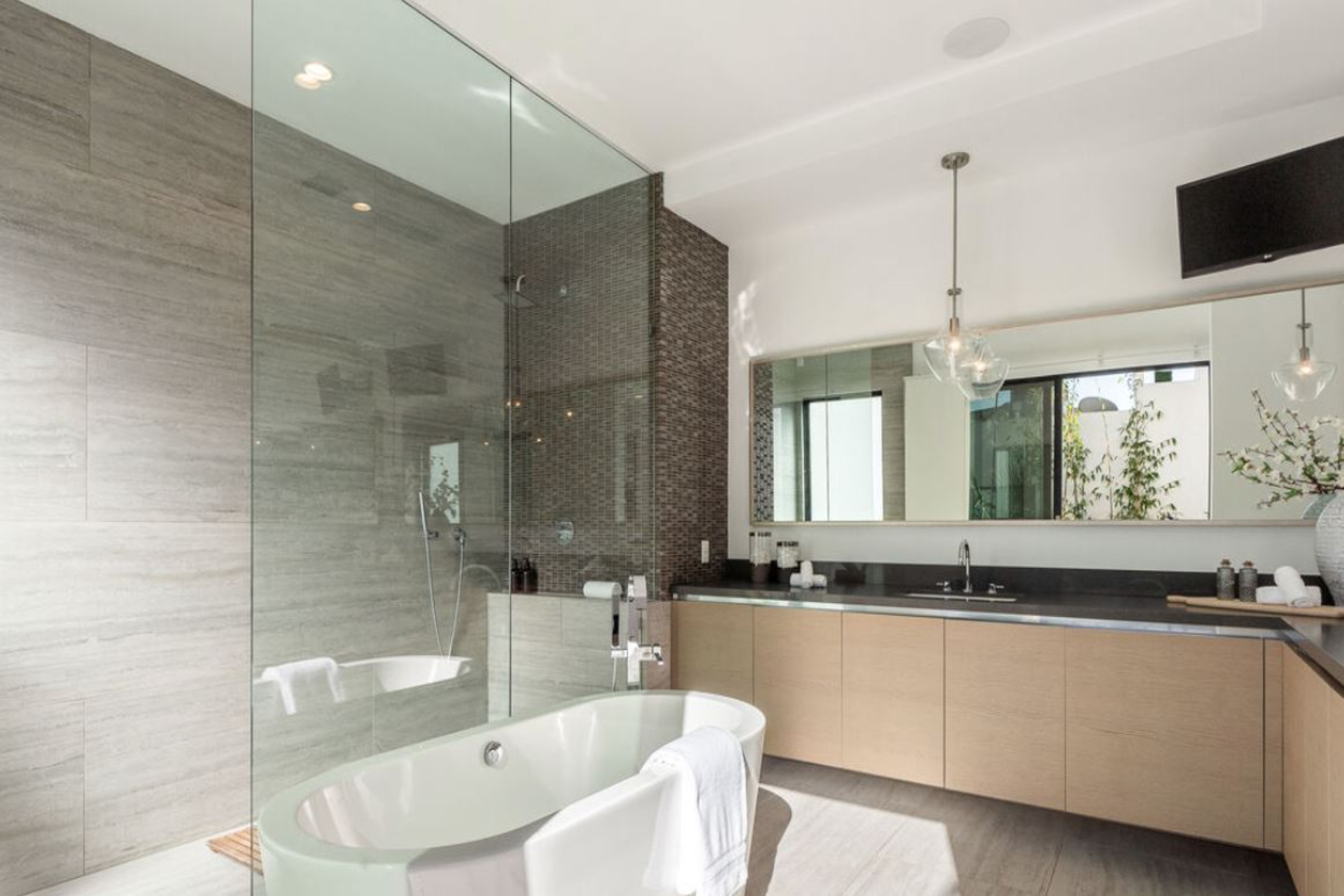 Fairfax Modern | Photo 32