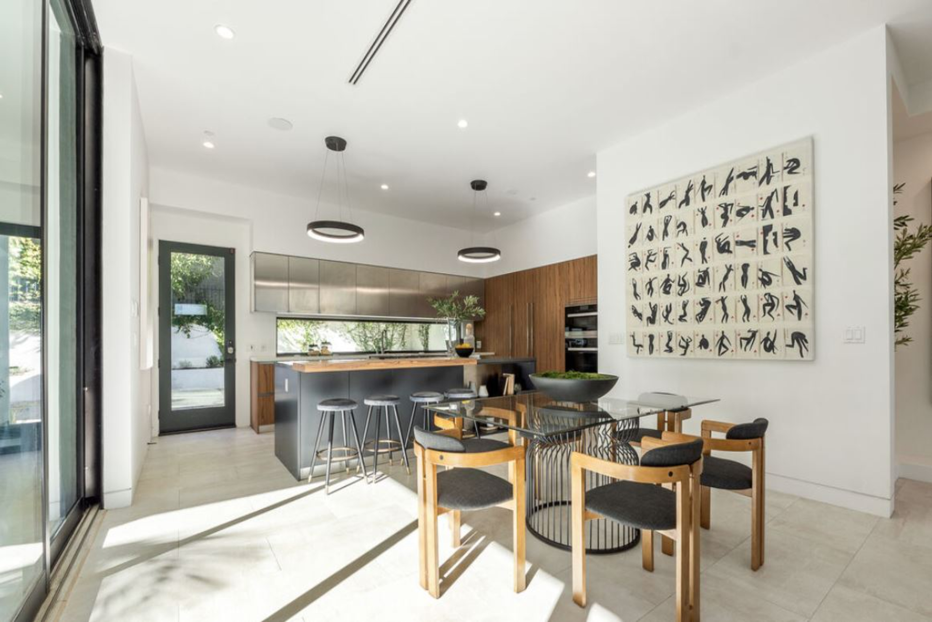 Fairfax Modern | Photo 17