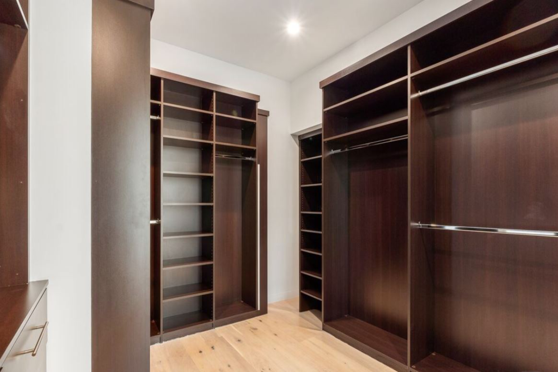 Fairfax Modern | Photo 30