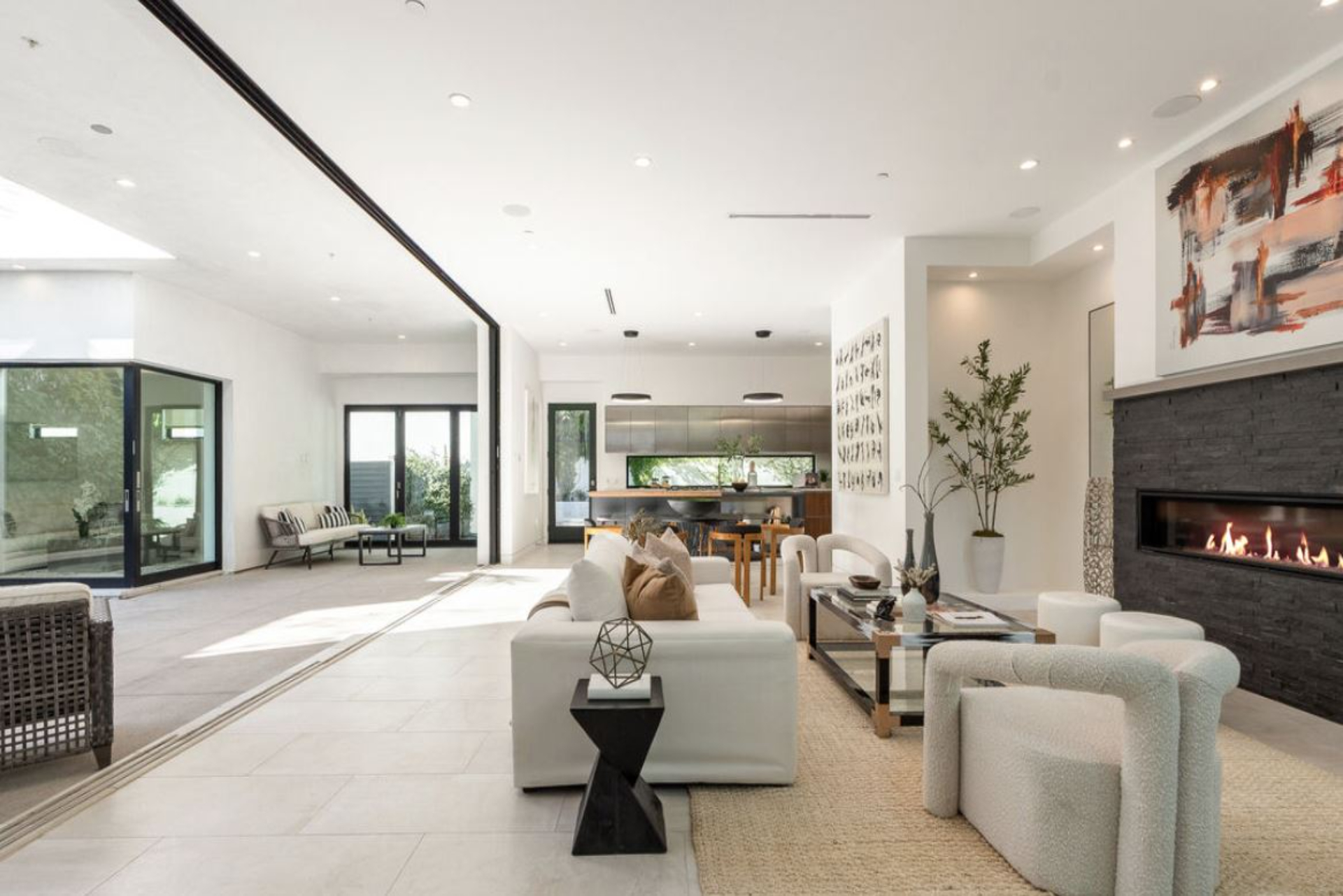 Fairfax Modern | Photo 14