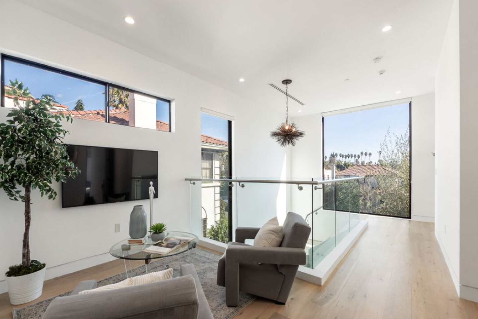 Fairfax Modern | Photo 47