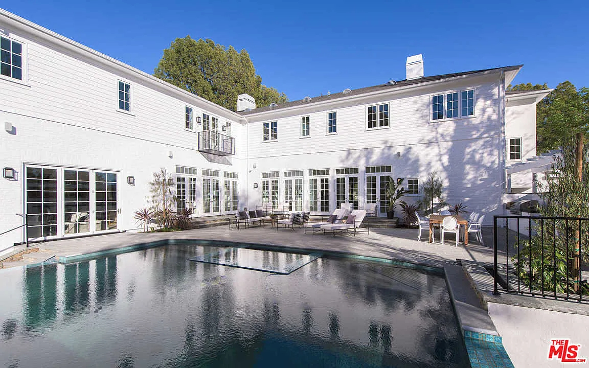 Willowcrest Estate | Photo 2