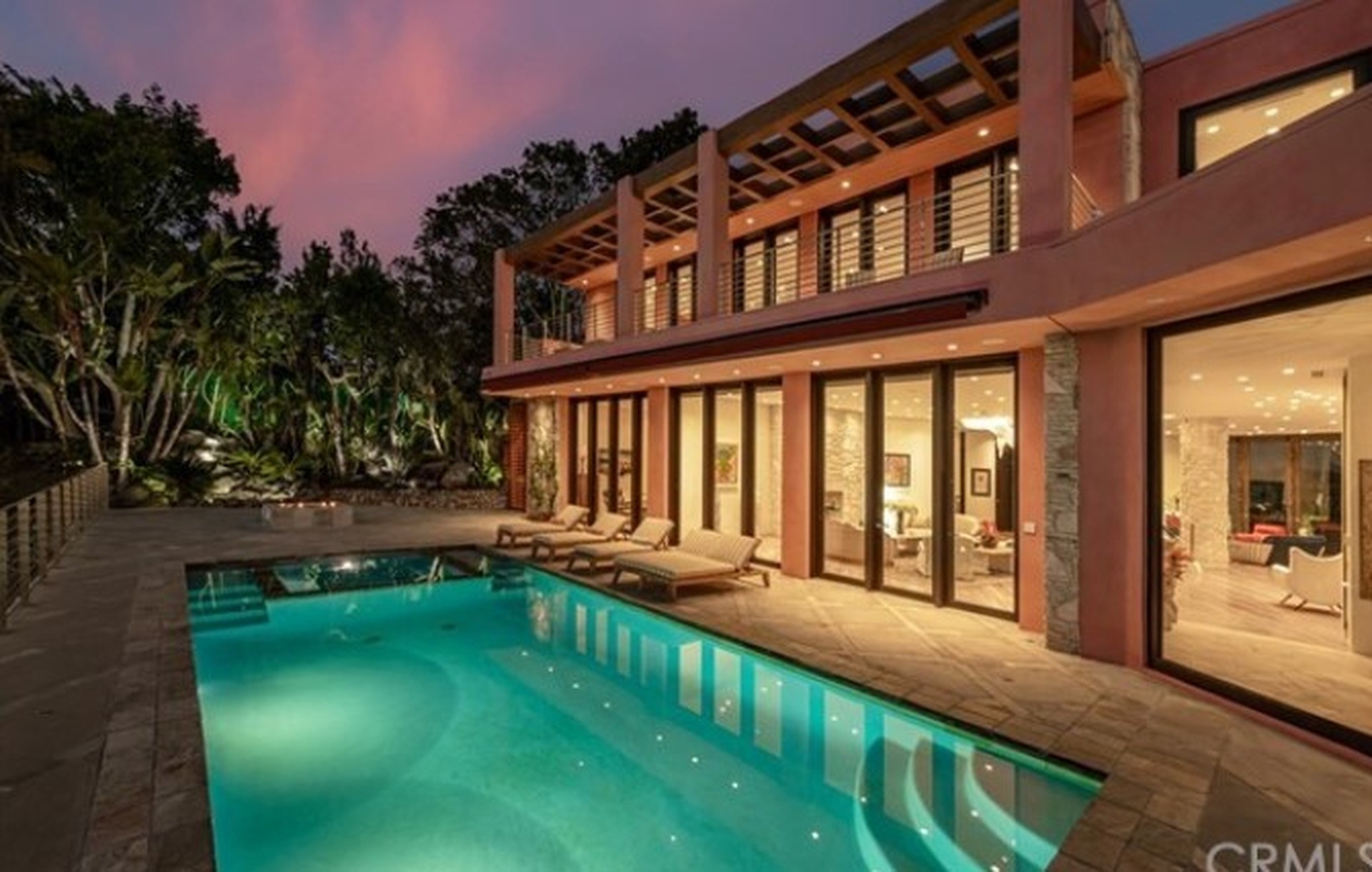 Pink Palace | Photo 32