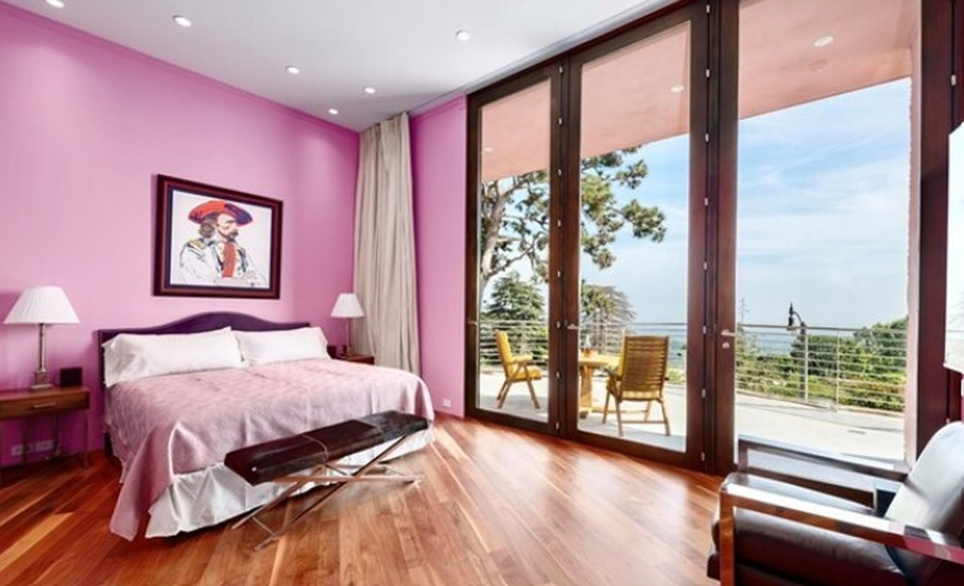 Pink Palace | Photo 26